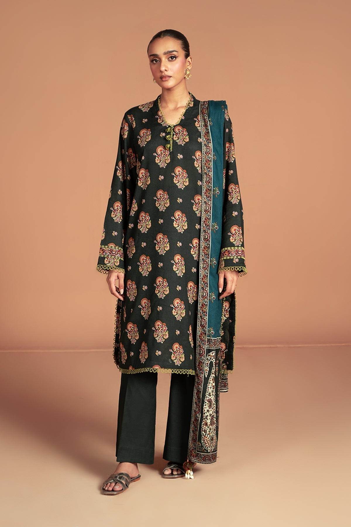 Kayseria | Winter Khaddar 24 | K-04 XS Khaddar Black