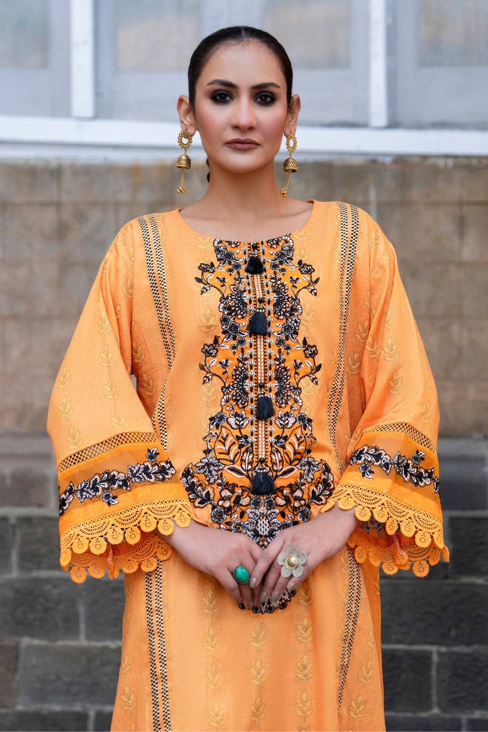 Ittehad | Embroidered Lawn | I-28 - Pakistani Designer Dress - by Ittehad | Type: Luxury - 100% Original at Saira Sultan