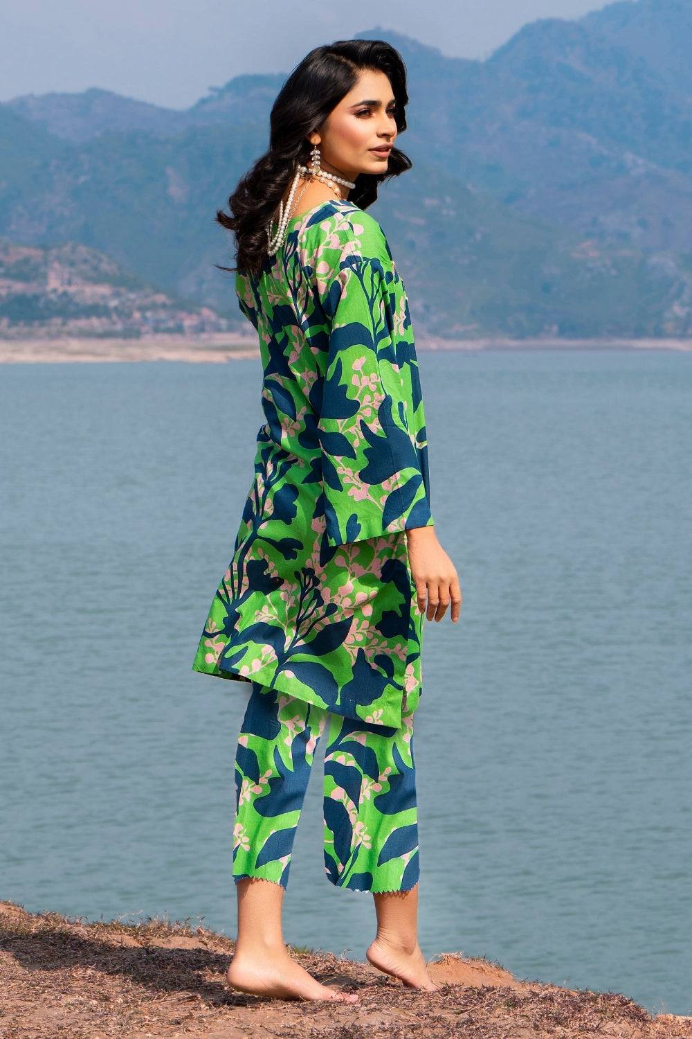 Ittehad | Embroidered Lawn | I-29 - Pakistani Designer Dress - by Ittehad | Type: Luxury - 100% Original at Saira Sultan