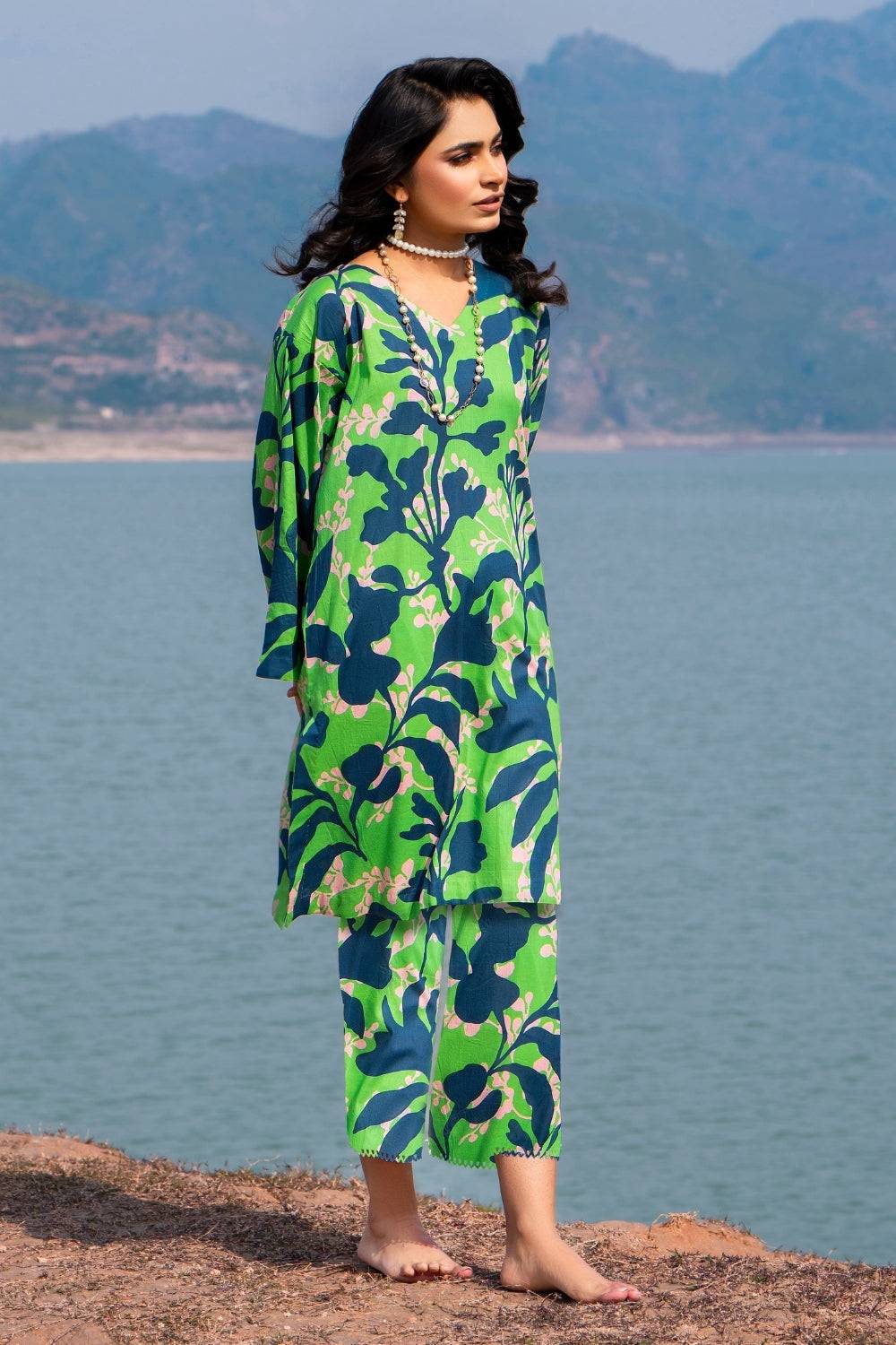 Ittehad | Embroidered Lawn | I-29 - Pakistani Designer Dress - by Ittehad | Type: Luxury - 100% Original at Saira Sultan