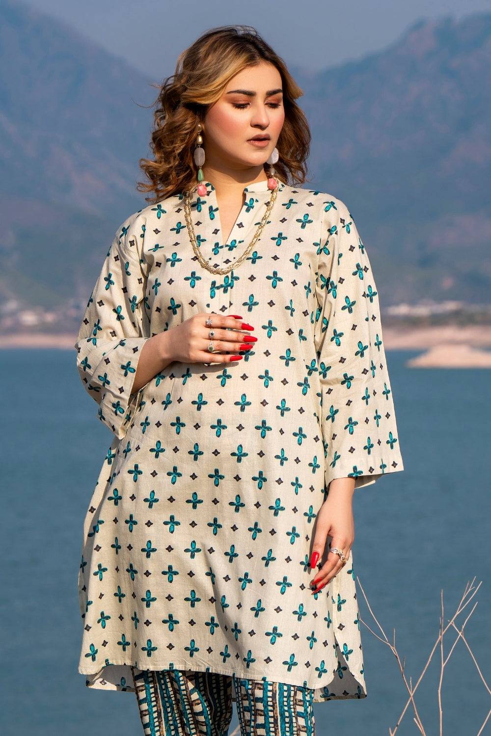 Ittehad | Embroidered Lawn | I-31 - Pakistani Designer Dress - by Ittehad | Type: Luxury - 100% Original at Saira Sultan