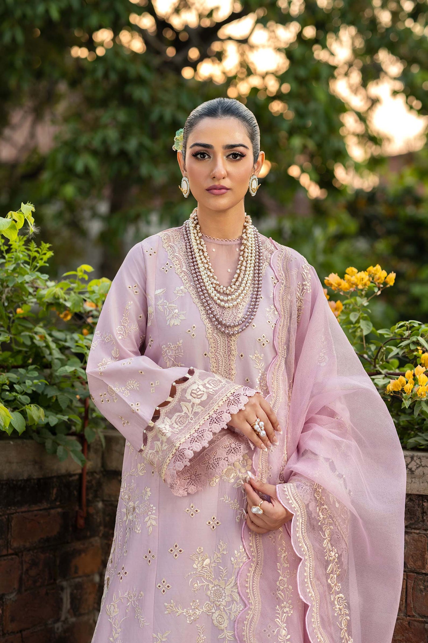 Maryam Hussain | Luxury Lawn 25 | Samar - Pakistani Designer Dress - by Maryam Hussain | Type: Ladies Clothes - 100% Original at Saira Sultan