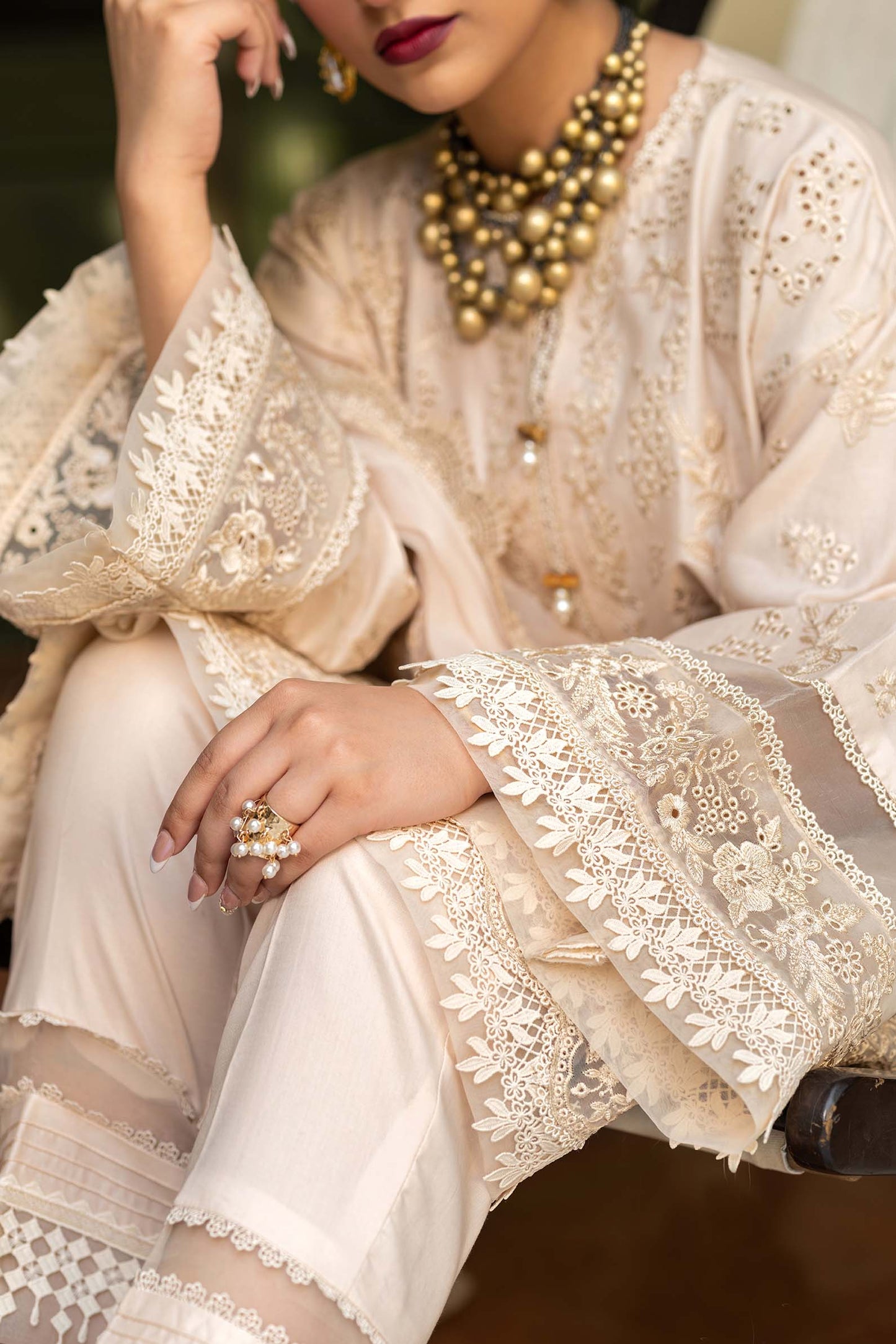 Maryam Hussain | Luxury Lawn 25 | Raya - Pakistani Designer Dress - by Maryam Hussain | Type: Ladies Clothes - 100% Original at Saira Sultan