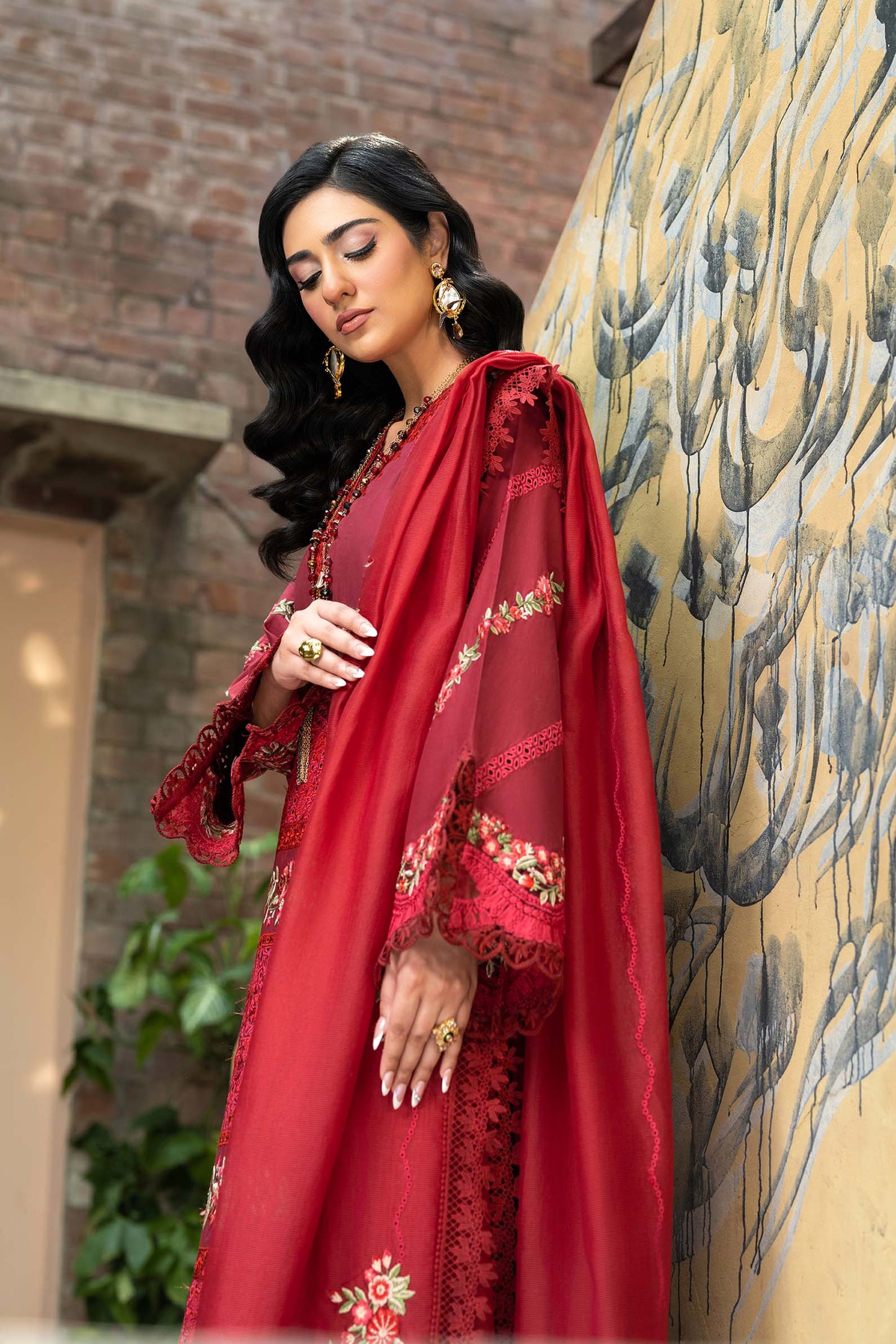 Maryam Hussain | Luxury Lawn 25 | Amal - Pakistani Designer Dress - by Maryam Hussain | Type: Ladies Clothes - 100% Original at Saira Sultan