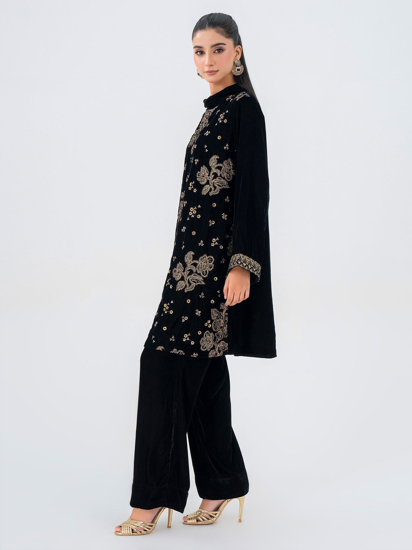 Lime Light | Velvet Pret | V-13 S Black Velvet