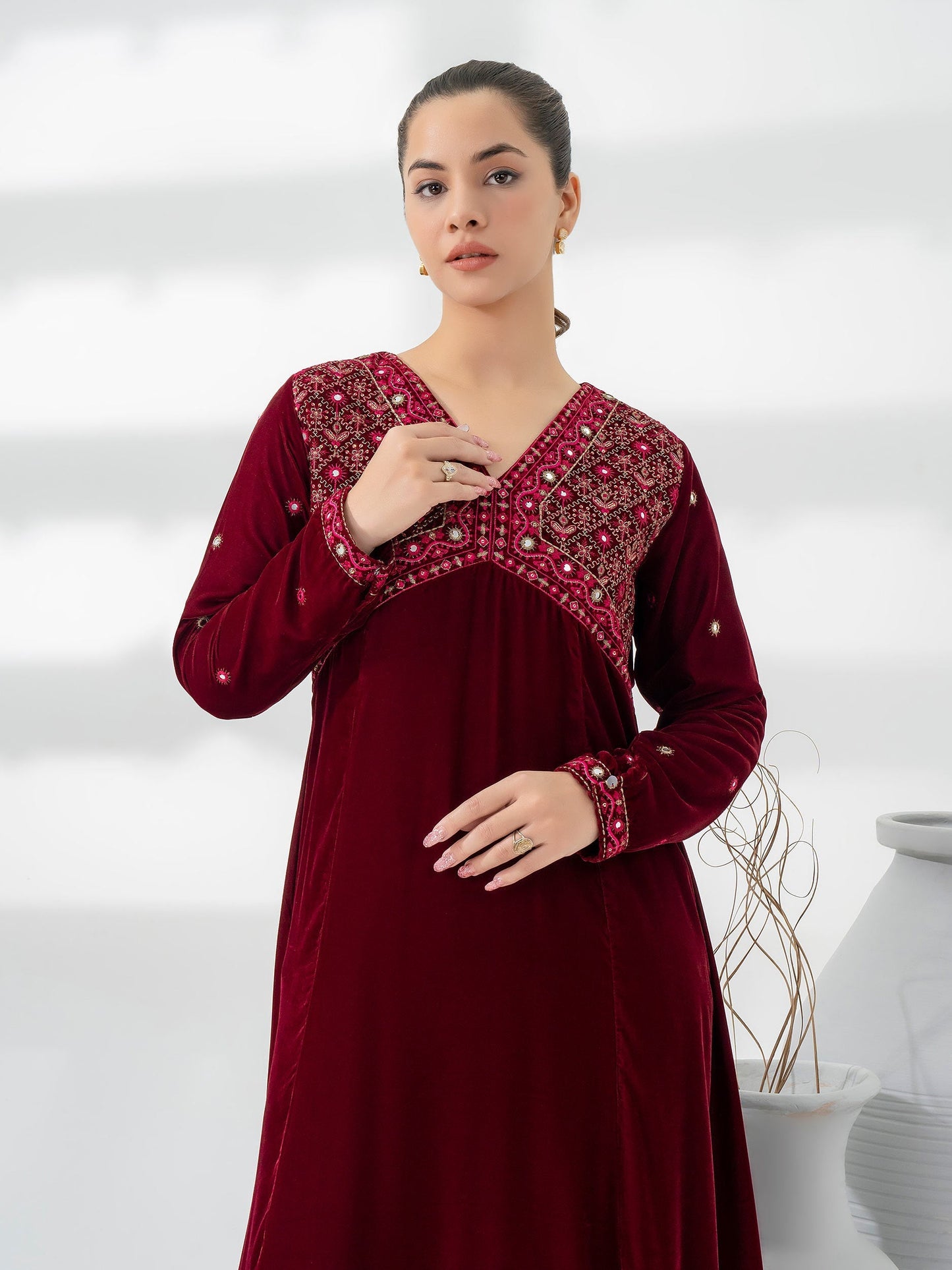 Lime Light | Velvet Pret | V-04 S Maroon Velvet