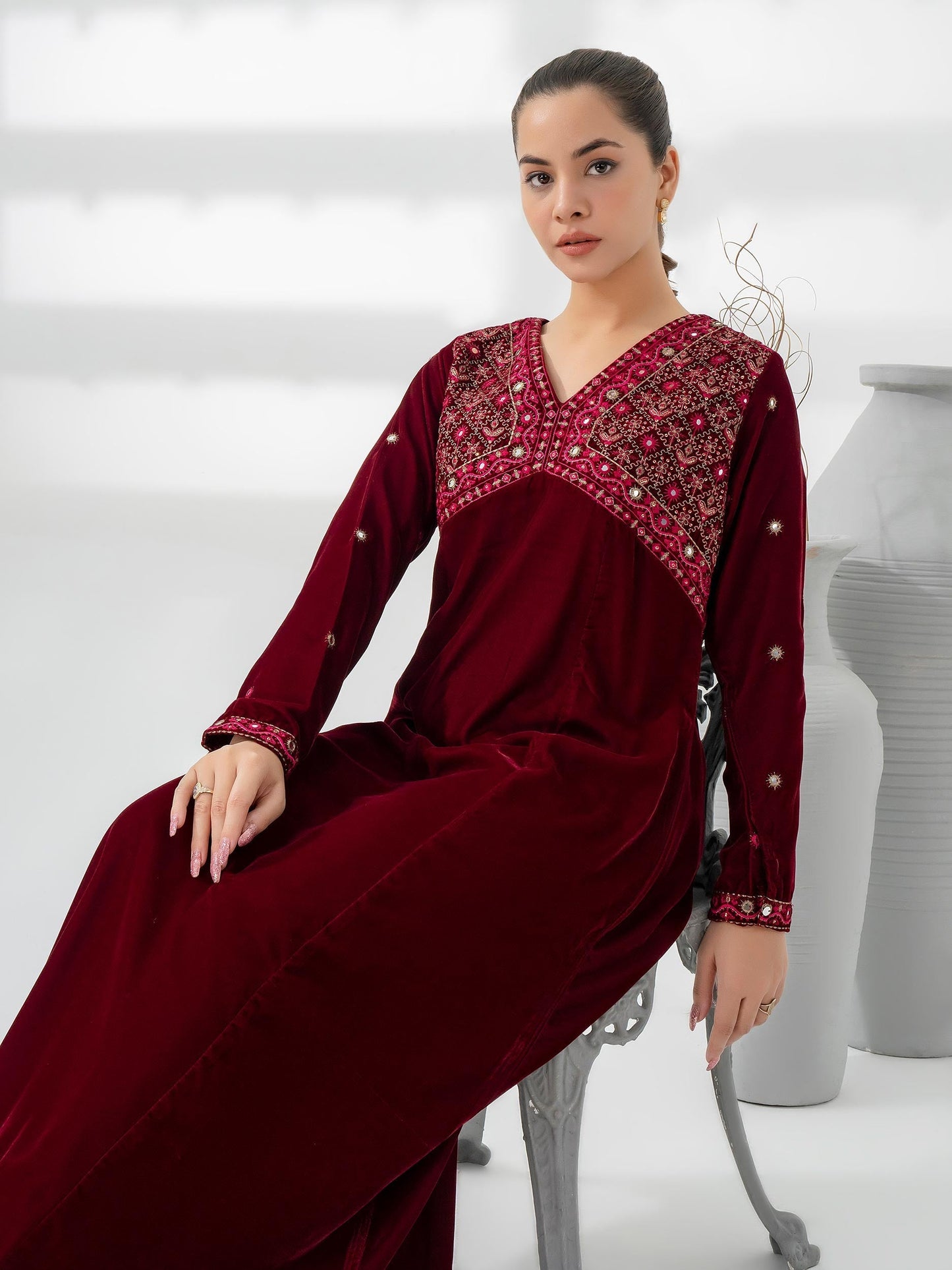 Lime Light | Velvet Pret | V-04 M Maroon Velvet