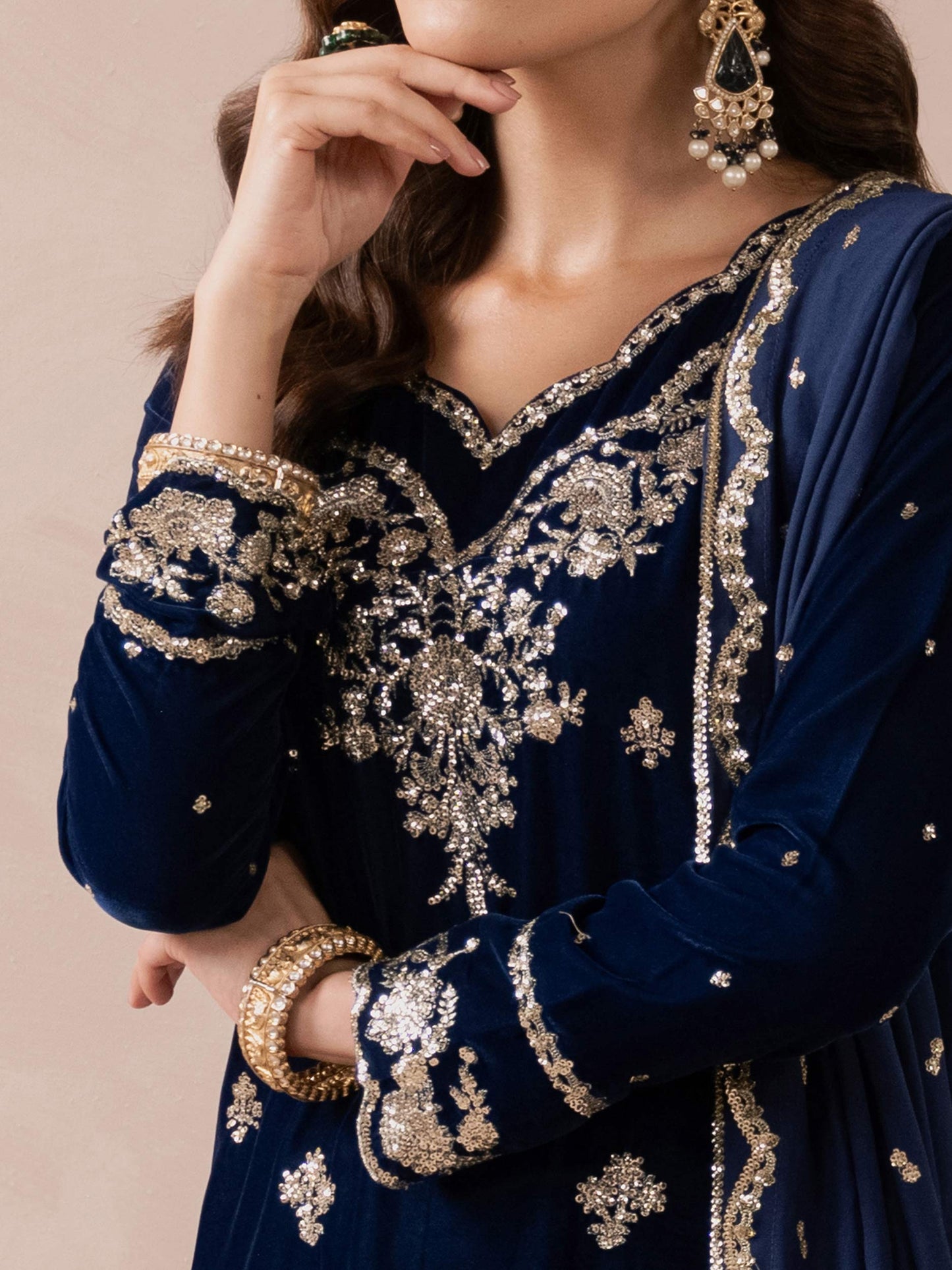Lime Light | Velvet Pret | V-05 L Navy Velvet