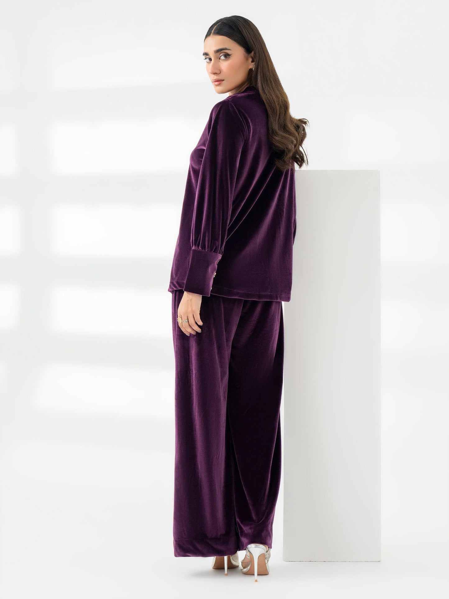 Lime Light | Velvet Pret | V-01 S Dark Purple Velvet