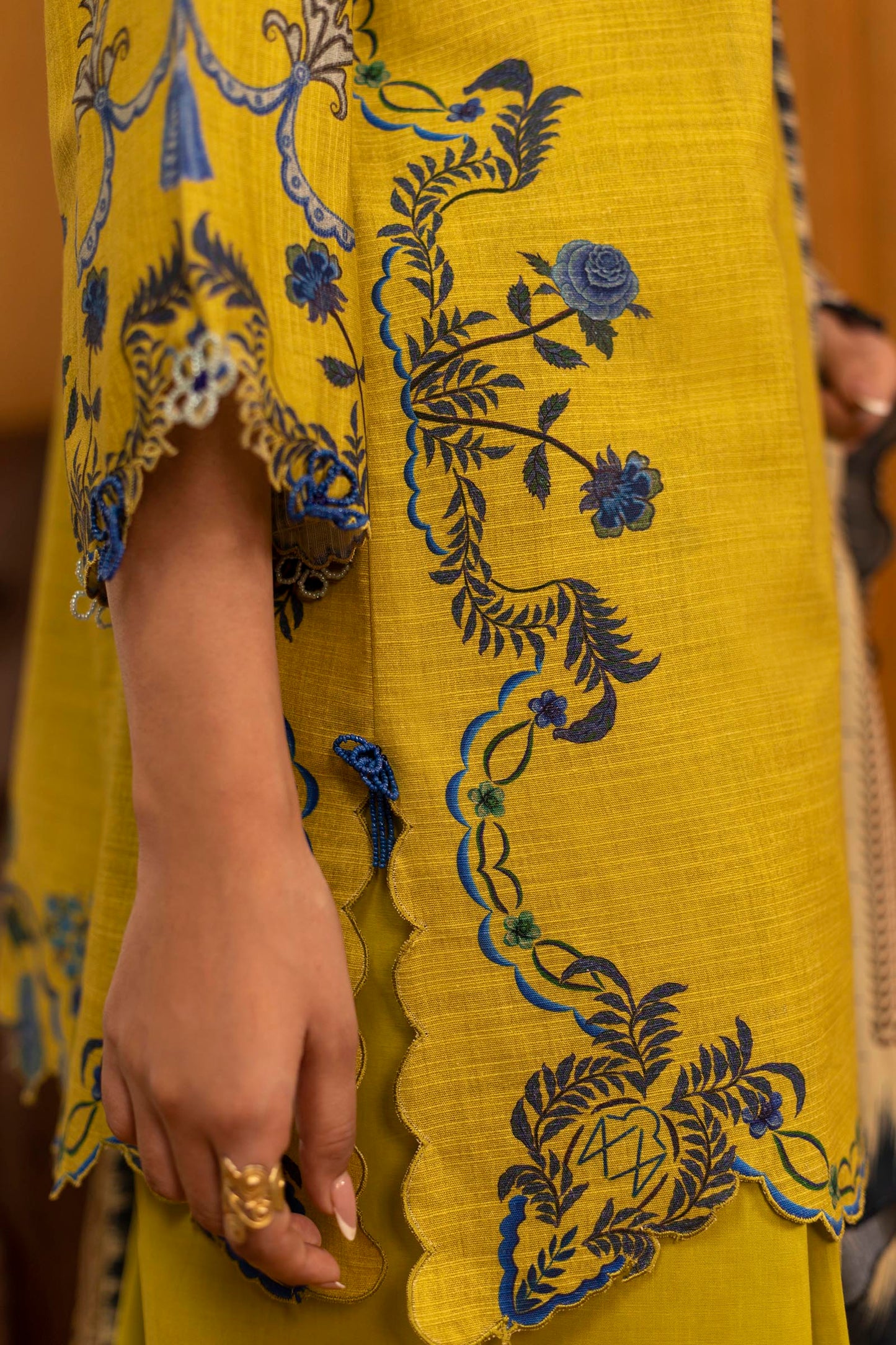 Sana Safinaz | Muzlin Winter 25 | M253-004A by Sana Safinaz - Designer Dress - Type : Ladies Clothes - Available at Saira Sultan - 100% Original