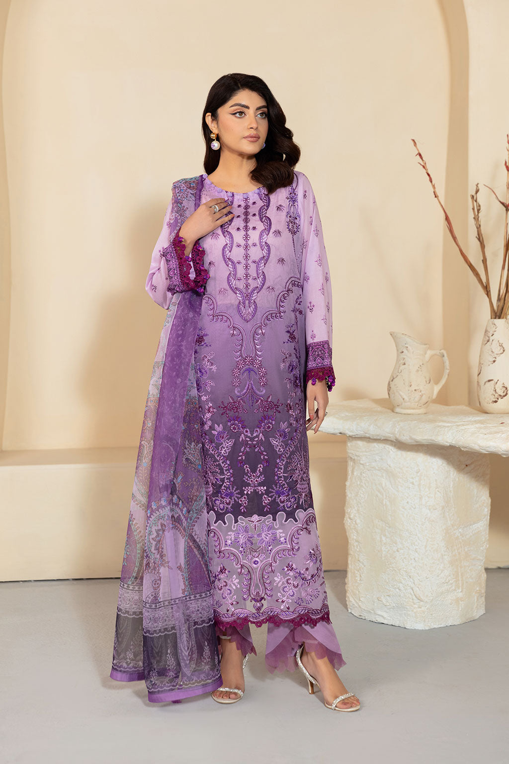 Ramsha | Mashaal Luxury Lawn | L-1304 XS Lilac Lawn