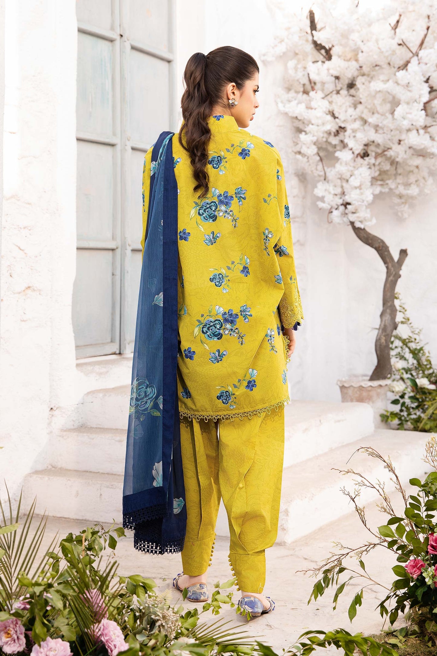 Maria B | M Basic Summer Lawn 25 | MB-CUS25-702A S Mustard Lawn