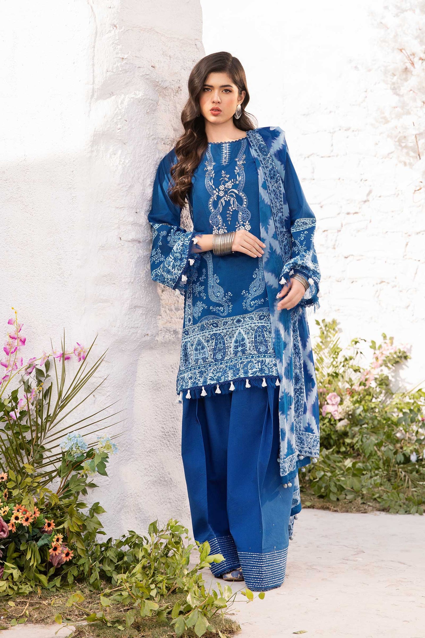 Maria B | M Basic Summer Lawn 25 | MB-CUS25-703B XL Blue Lawn