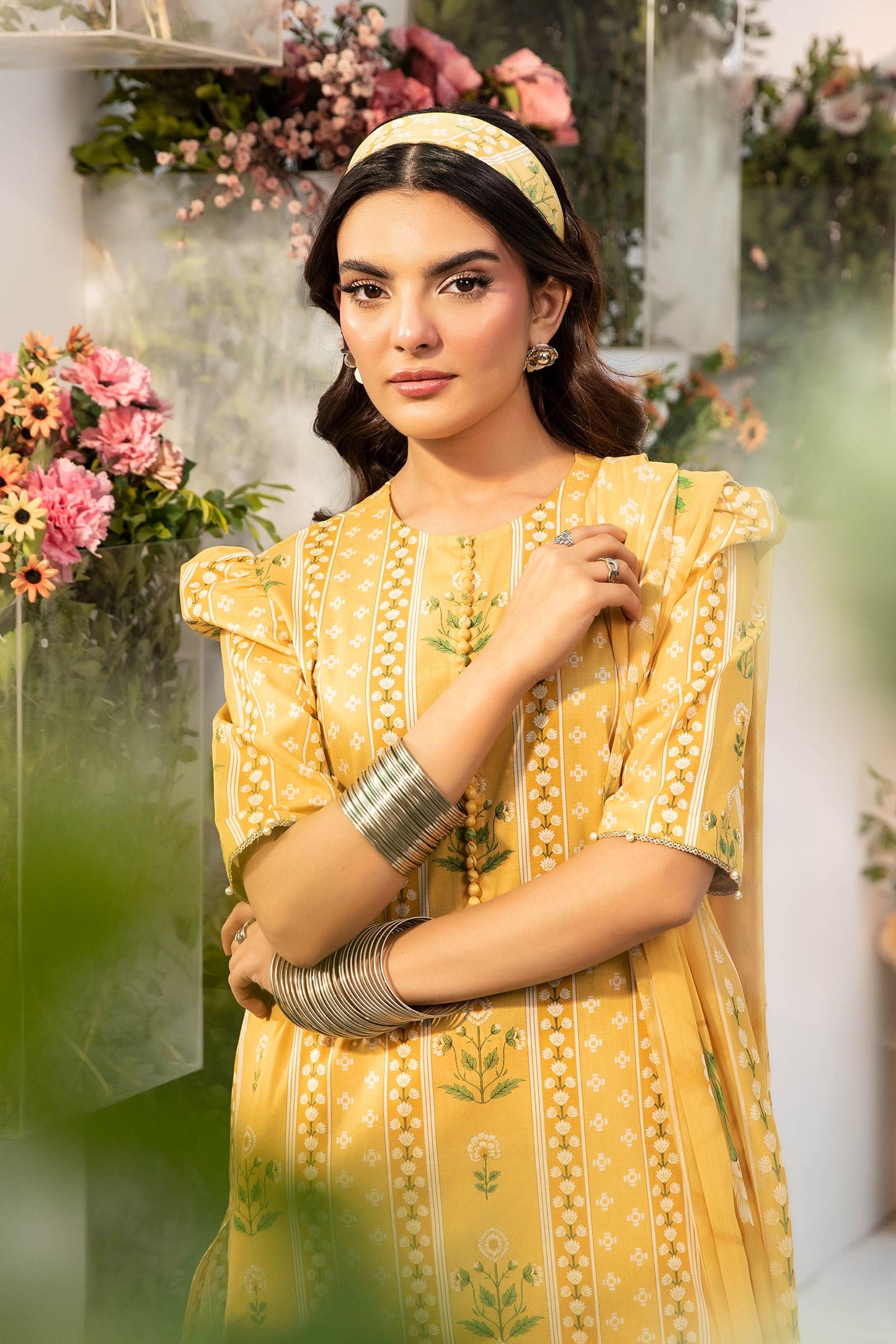 Maria B | M Basic Summer Lawn 25 | MB-CUS25-711A XL Yellow Slub Lawn