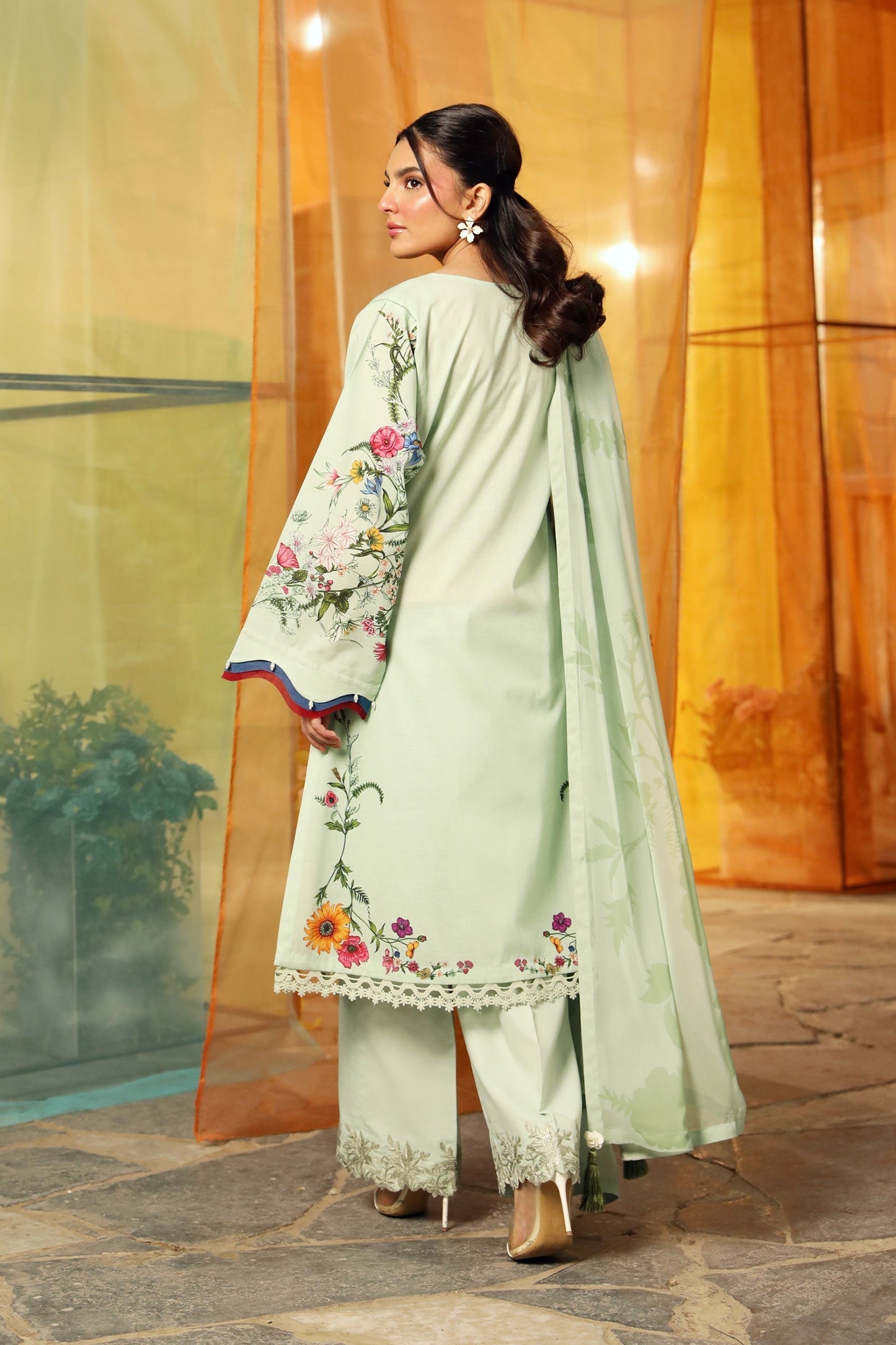 Maria B | M Basic Summer Lawn 25 | MB-CUS25-712B S Mint Green Slub Lawn