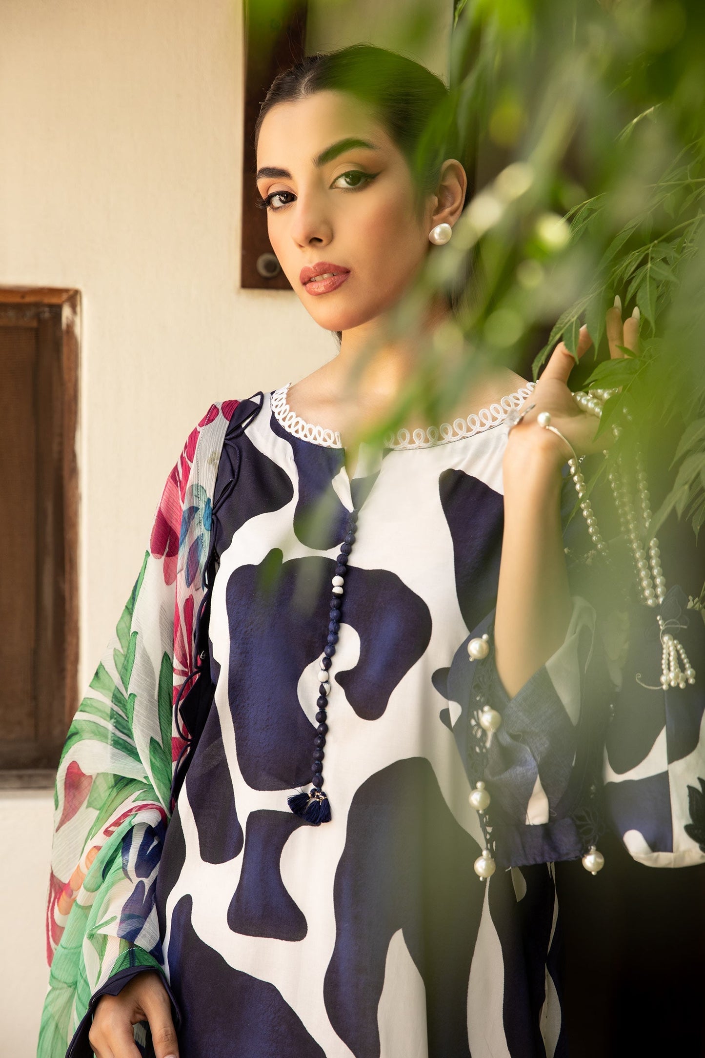 Maria B | Eid Basic Lawn | MB-CUS25-905B XL Off White Lawn