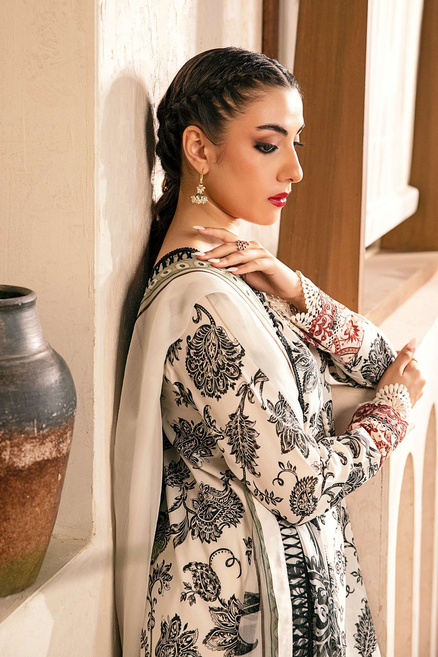 Maria B | Eid Basic Lawn | MB-CUS25-909A L Off White Lawn