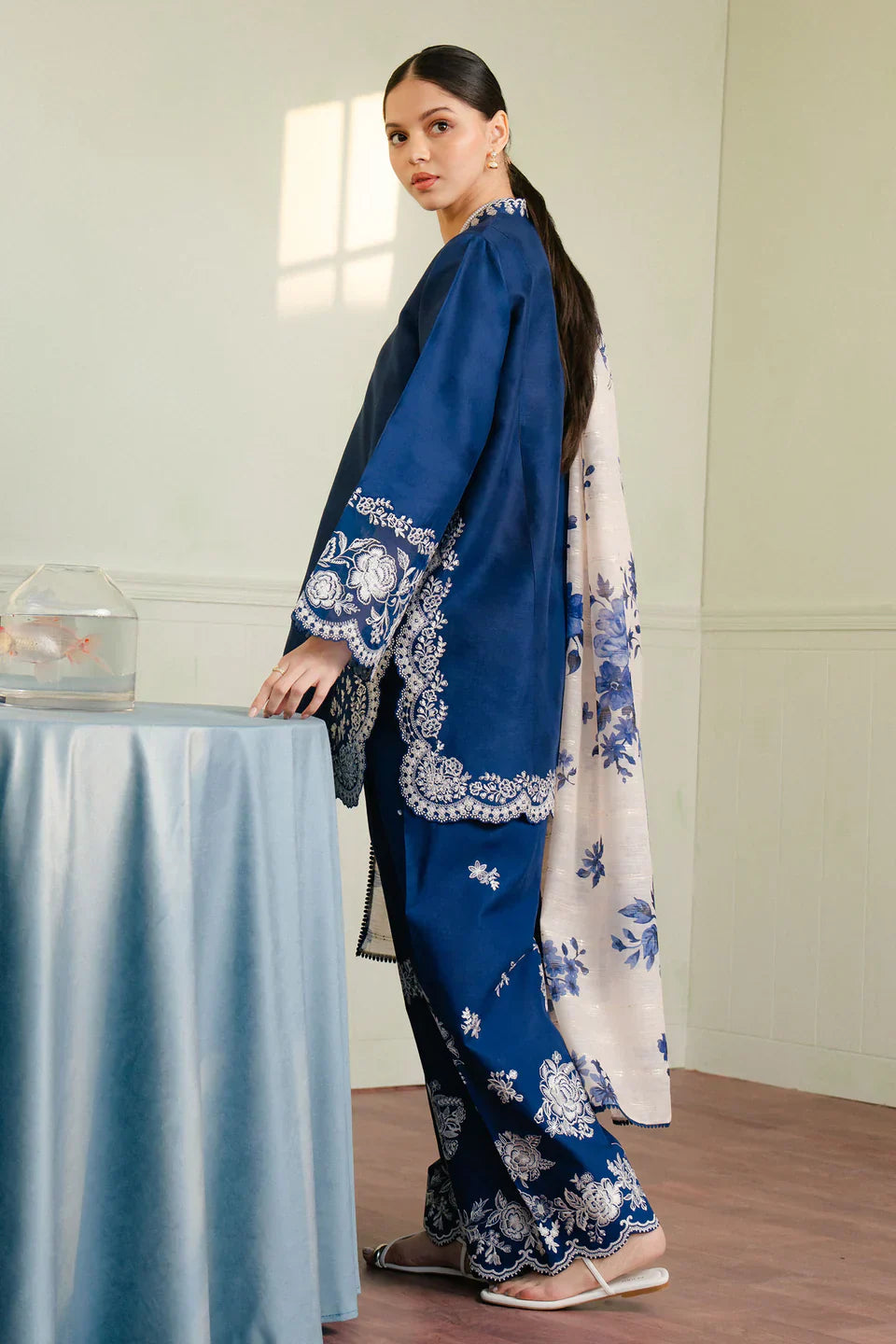 Zara Shahjahan | Coco Lawn 25 | MEADOW-8B L Navy Jacquard