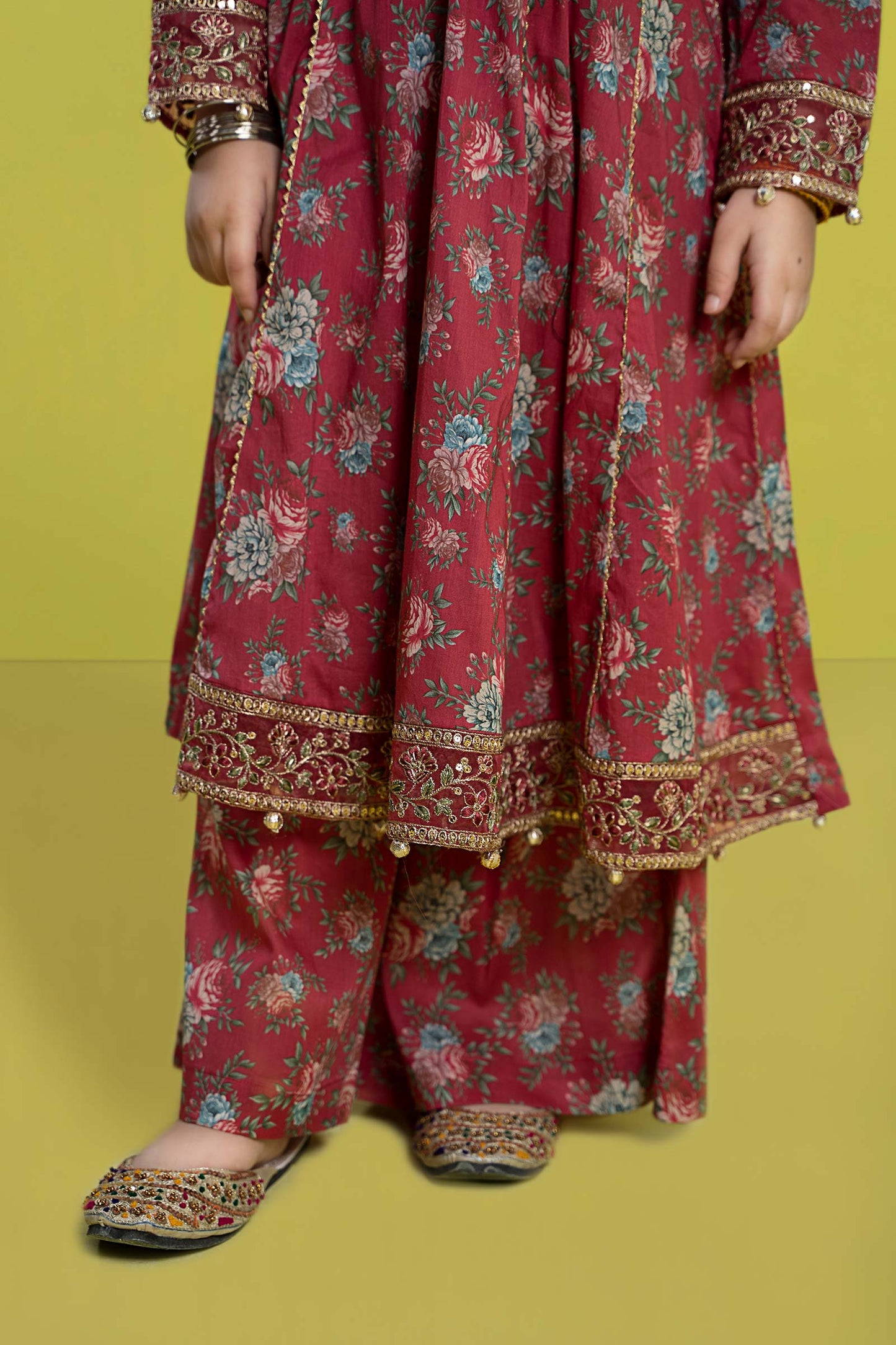 Maria B | 3 Piece Embroidered Lawn Suit | MKD-EF24-32 10-Aug Pink