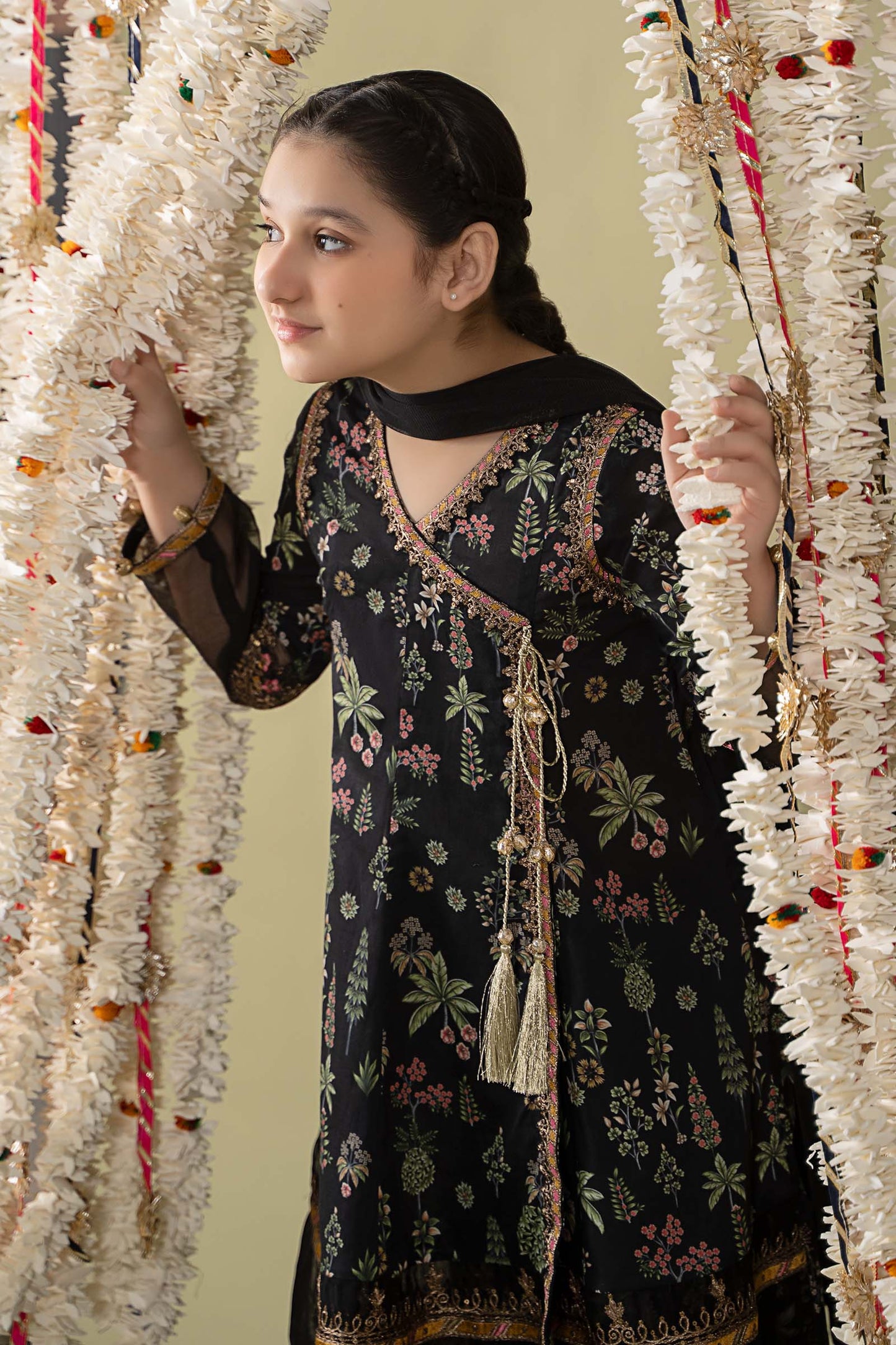 Maria B | 3 Piece Printed Lawn Suit | MKD-EF25-13 6-Apr Black