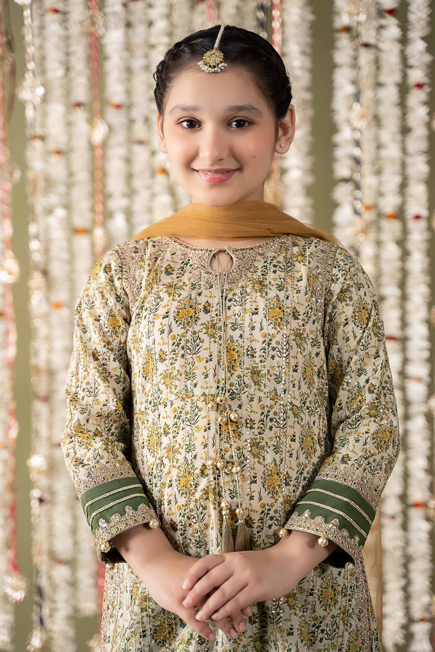 Maria B | 3 Piece Embroidered Lawn Suit | MKD-EF25-27 6-Apr Green