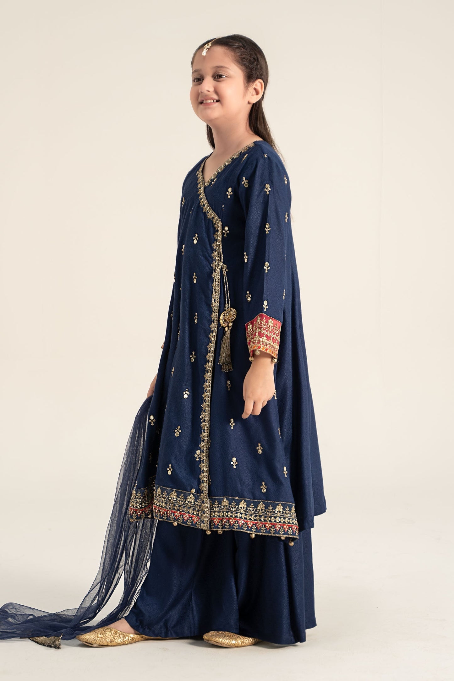 Maria B | 3 Piece Embroidered Linen Suit | MKD-W24-08 8-Jun Blue