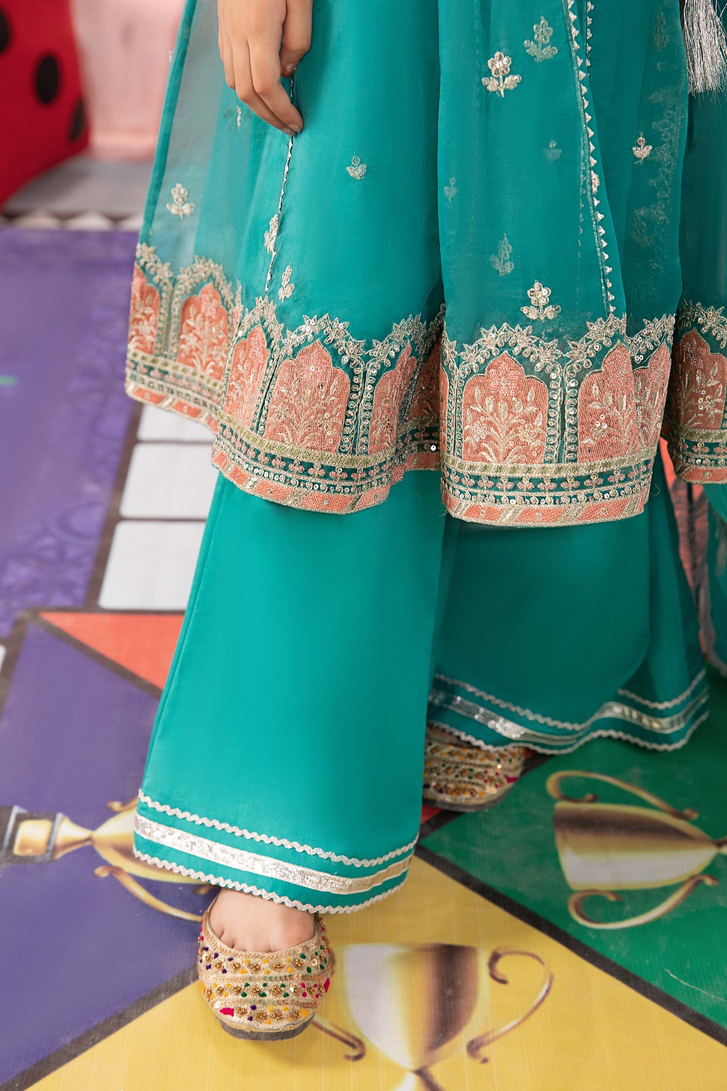 Maria B | 3 Piece Embroidered Organza Suit | MKS-PF24-01 10-Aug Ferozi