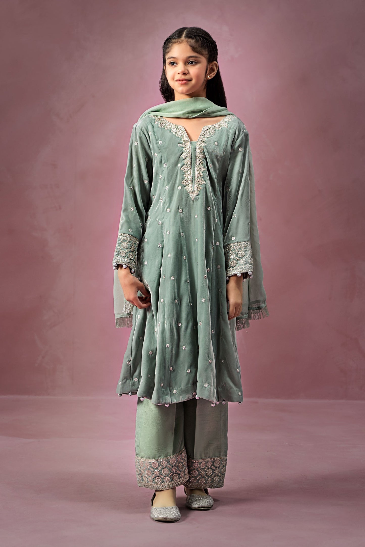 Maria B | 3 Piece Embroidered Velvet Suit | MKS-W24-38 4-Feb Green
