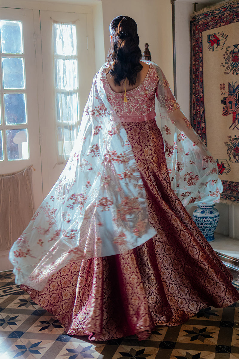 Mushq | Sunehri Resham Edit | RUSHNA S Pink Satin Zari