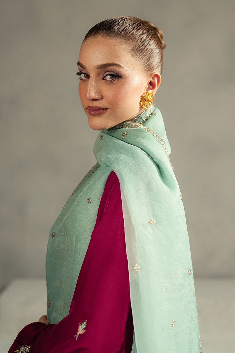 Mushq | Pret De Velours | RUBY M Berry Velvet