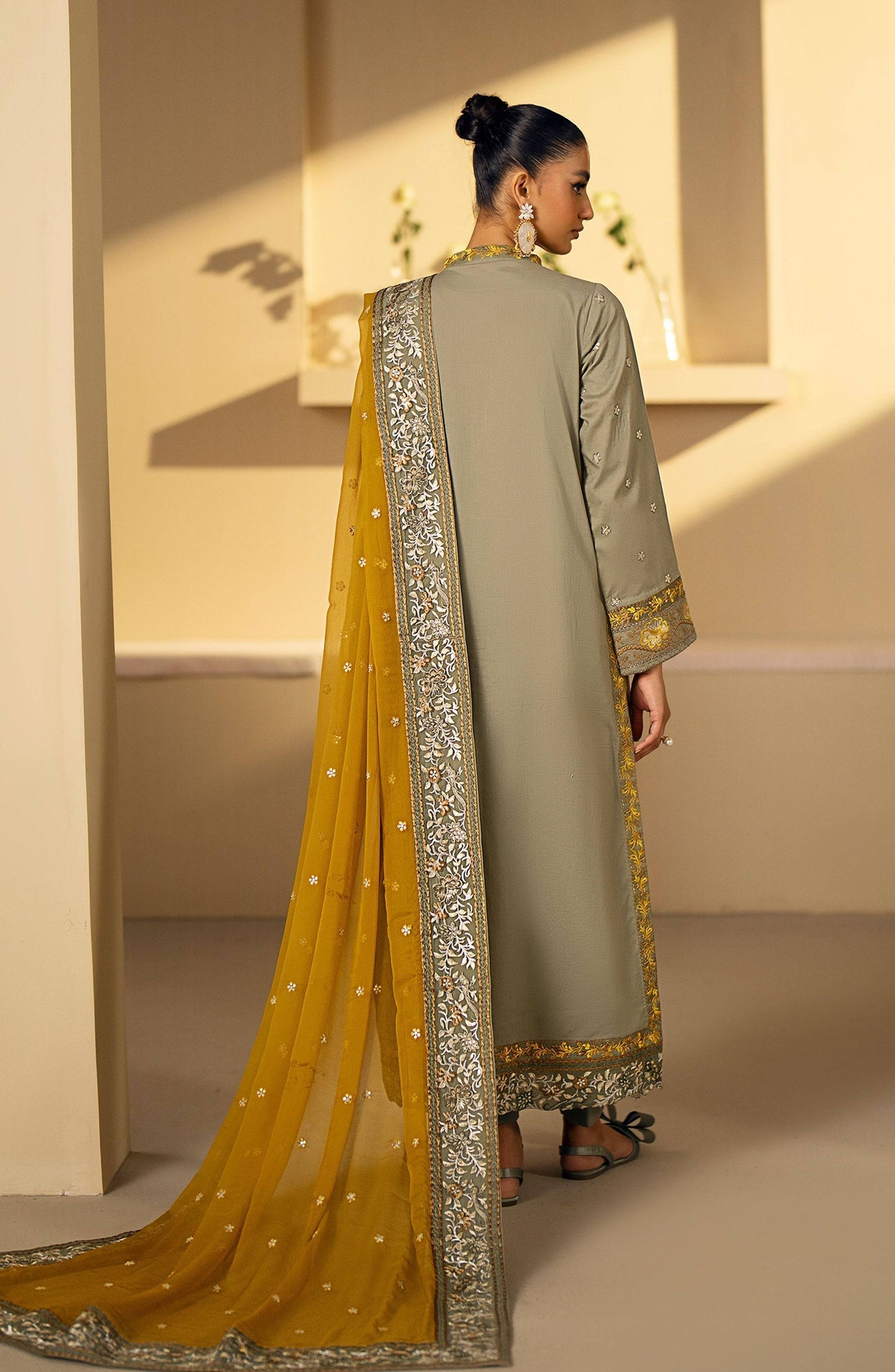 Maryum N Maria | Eid Edit 24 | Rada - Pakistani Designer Dress - by Maryum N Maria | Type: Luxury - 100% Original at Saira Sultan