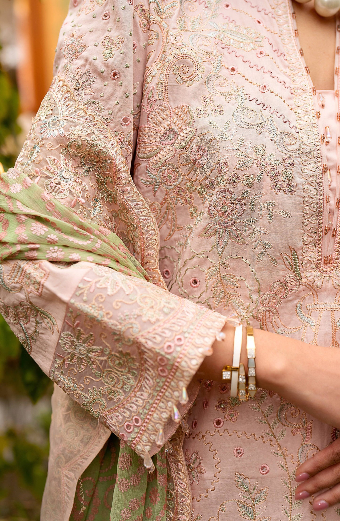 Maryum N Maria | Luxury Lawn 24 | Bennu - Pakistani Designer Dress - by Maryum N Maria | Type: Luxury - 100% Original at Saira Sultan