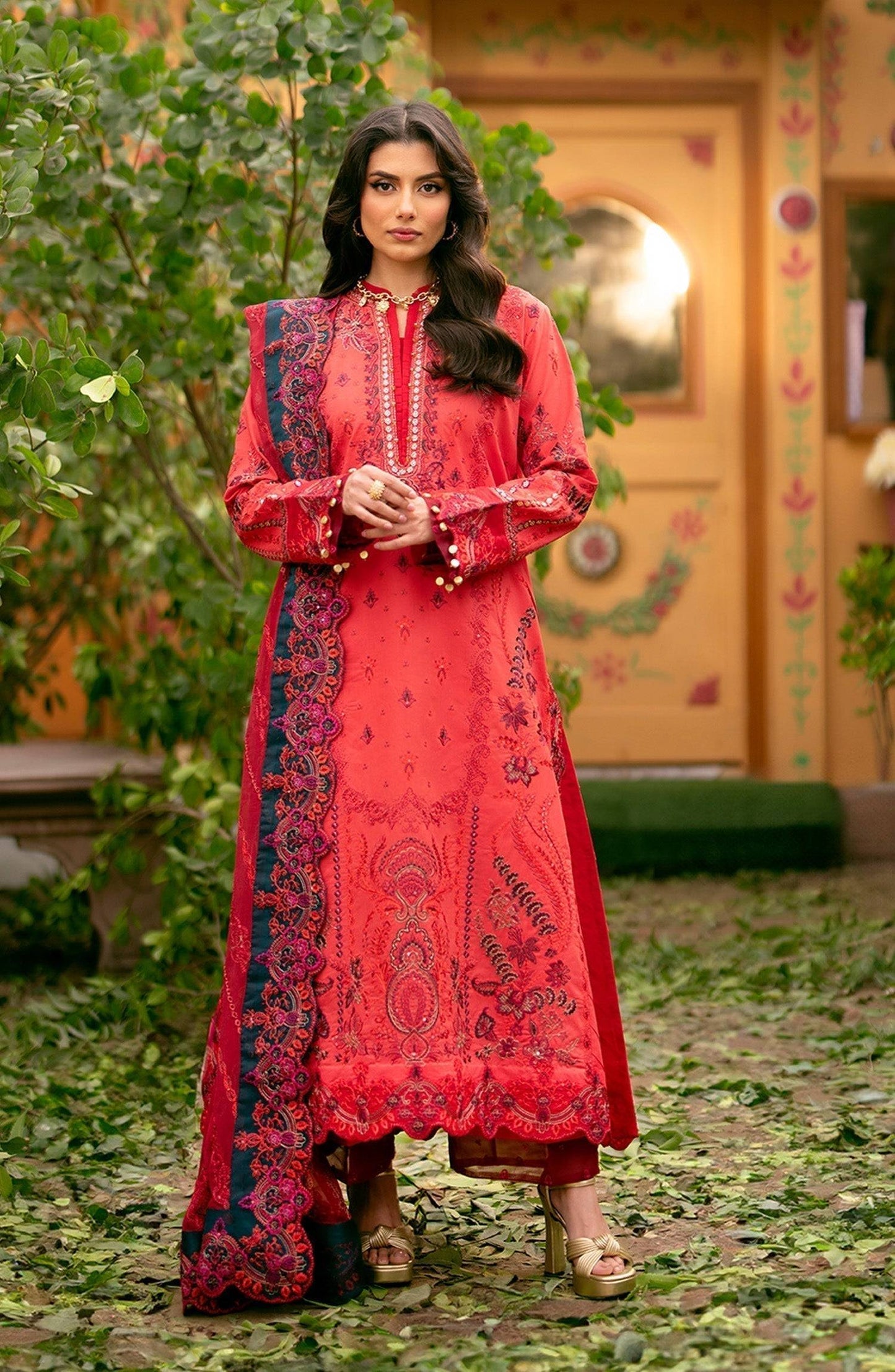 Maryum N Maria | Luxury Lawn 24 | Aliana - Pakistani Designer Dress - by Maryum N Maria | Type: Luxury - 100% Original at Saira Sultan