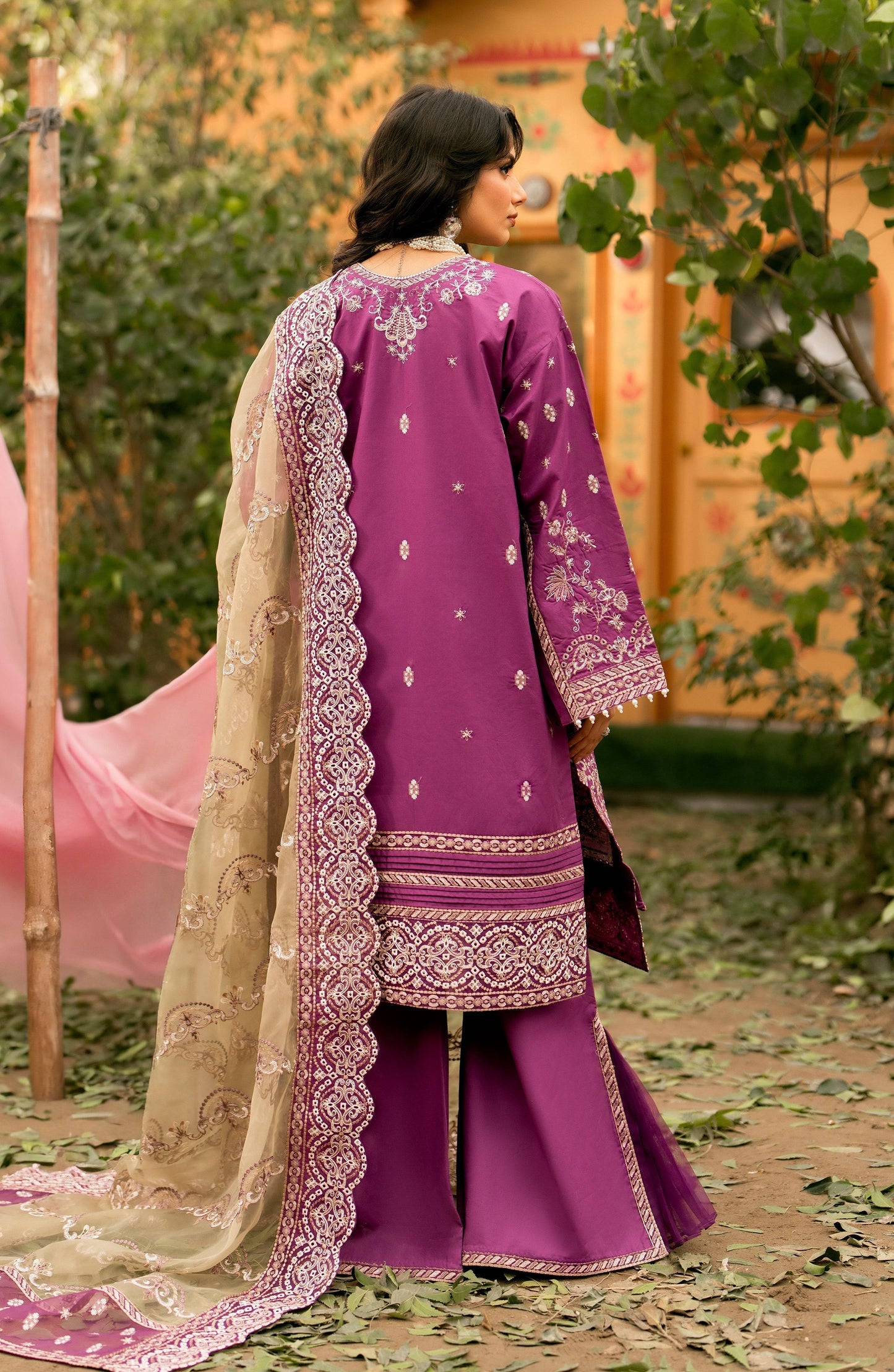 Maryum N Maria | Luxury Lawn 24 | Nane - Pakistani Designer Dress - by Maryum N Maria | Type: Luxury - 100% Original at Saira Sultan