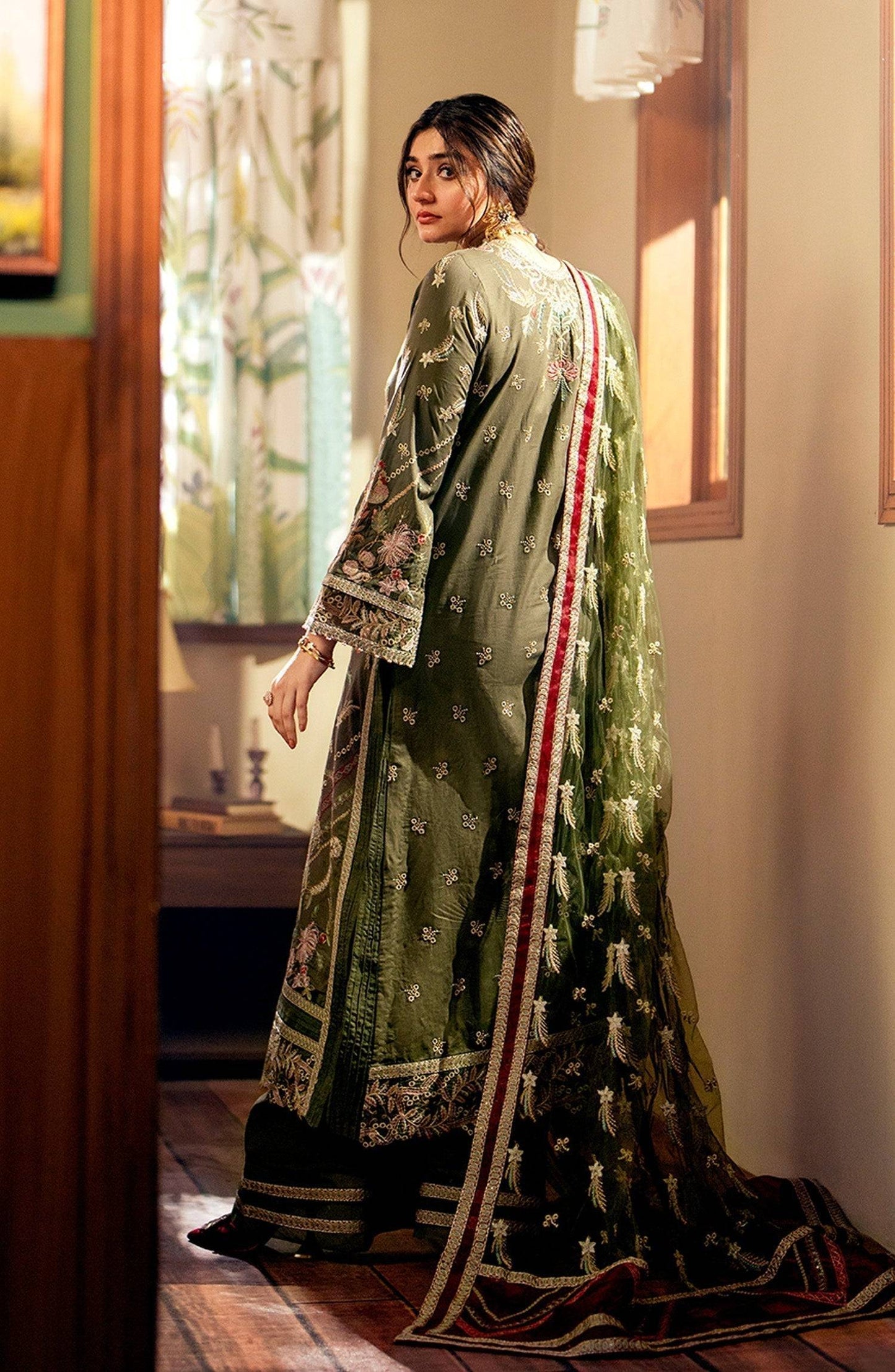 Maryum N Maria | Luxury Lawn 24 | Amira - Pakistani Designer Dress - by Maryum N Maria | Type: Luxury - 100% Original at Saira Sultan