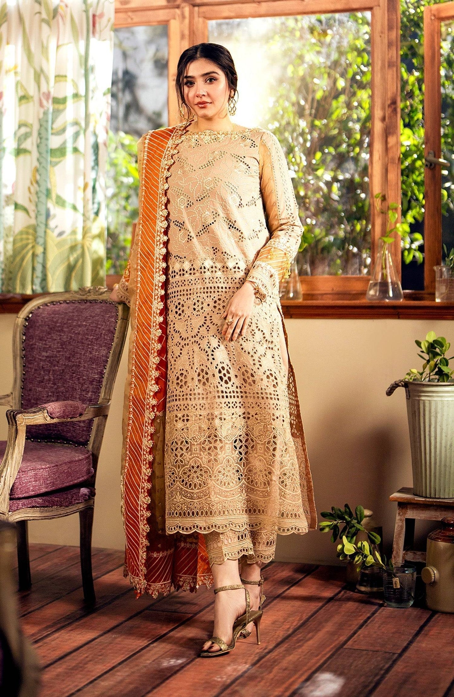 Maryum N Maria | Luxury Lawn 24 | Nora - Pakistani Designer Dress - by Maryum N Maria | Type: Luxury - 100% Original at Saira Sultan