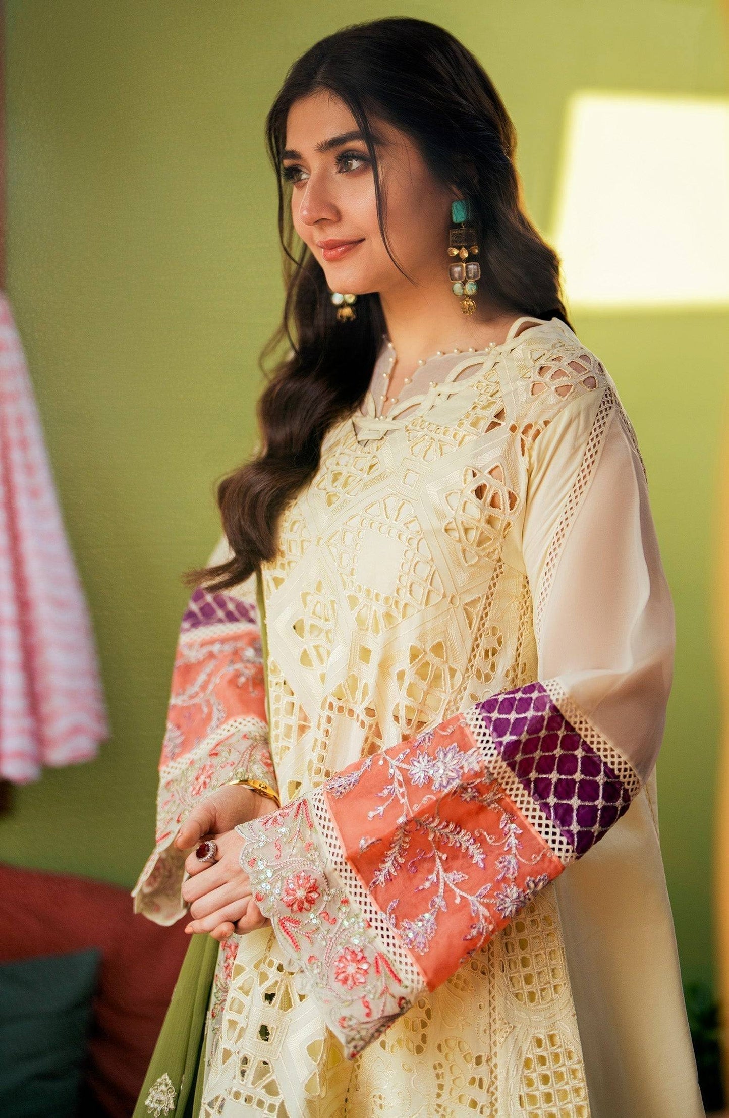 Maryum N Maria | Luxury Lawn 24 | Dina - Pakistani Designer Dress - by Maryum N Maria | Type: Luxury - 100% Original at Saira Sultan
