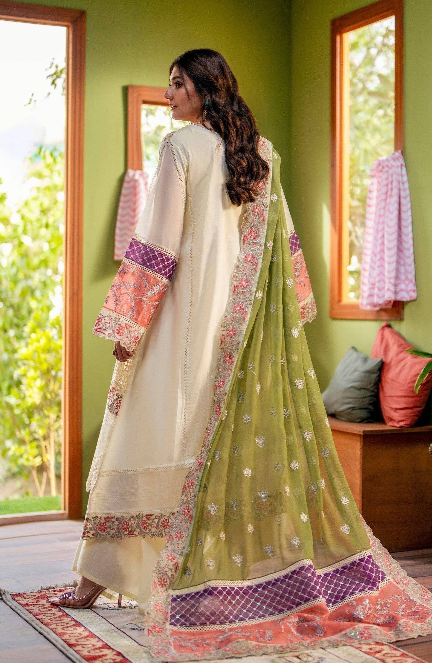 Maryum N Maria | Luxury Lawn 24 | Dina - Pakistani Designer Dress - by Maryum N Maria | Type: Luxury - 100% Original at Saira Sultan