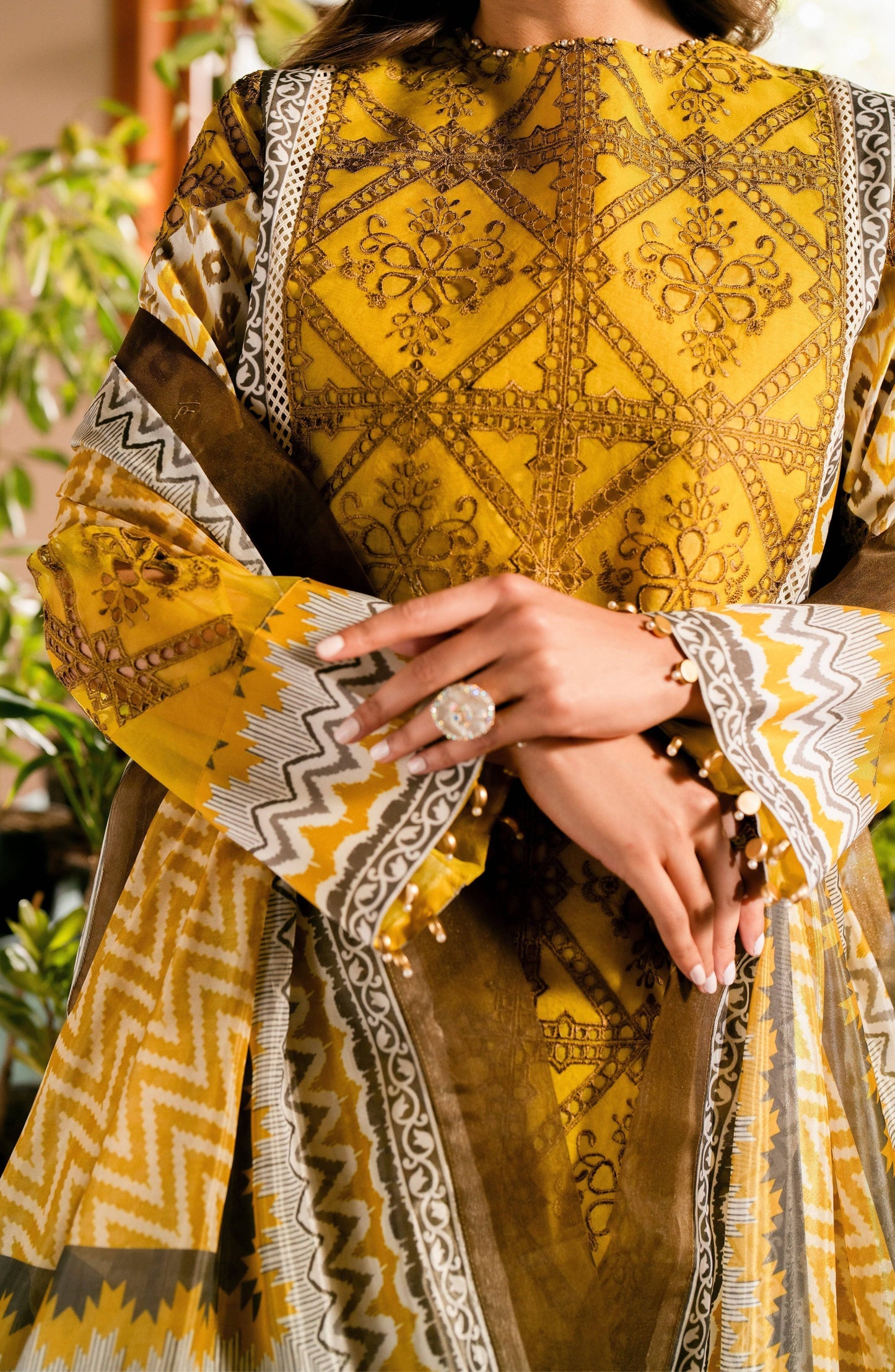 Maryum N Maria | Luxury Lawn 24 | Layla - Pakistani Designer Dress - by Maryum N Maria | Type: Luxury - 100% Original at Saira Sultan