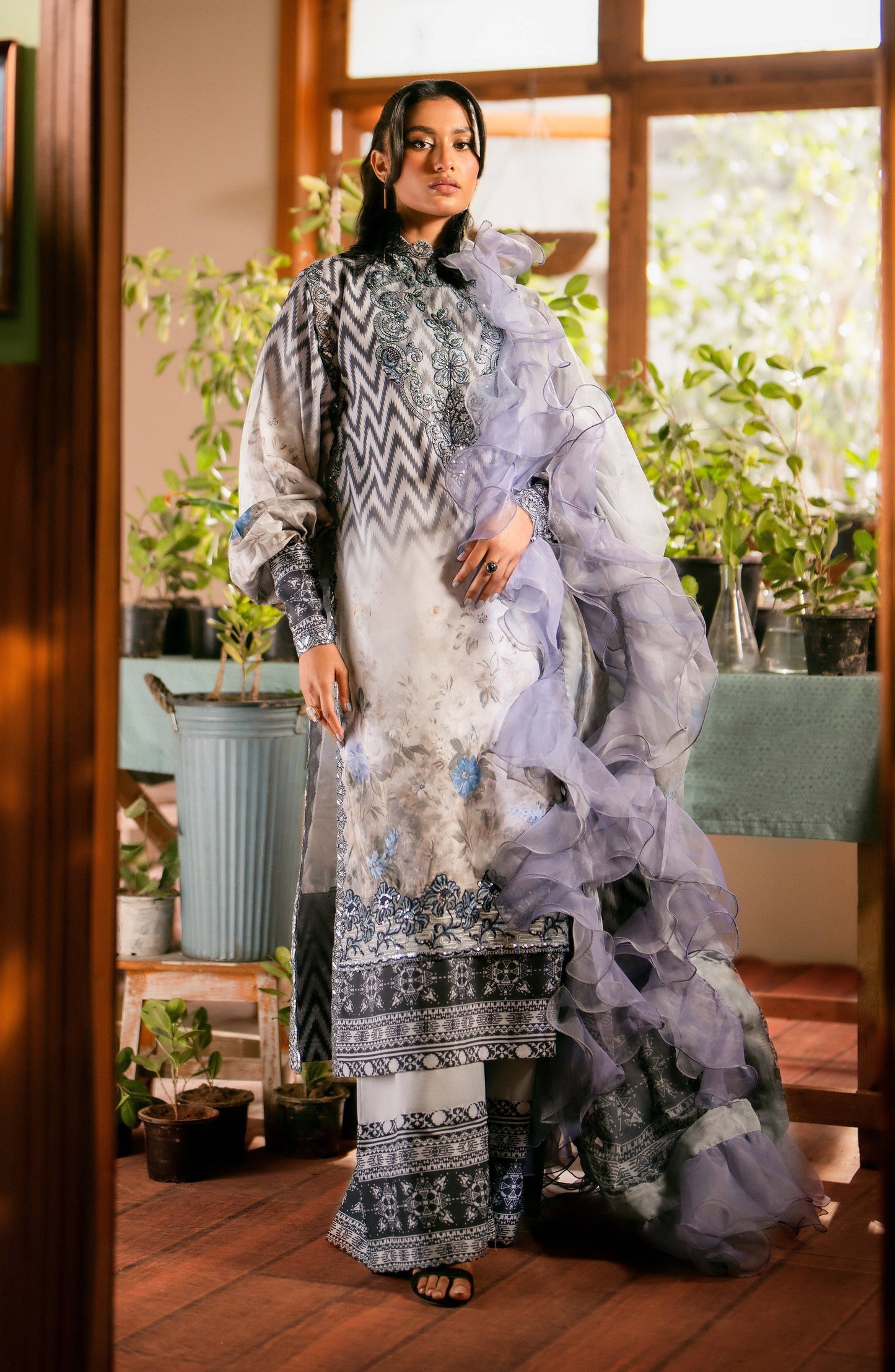 Maryum N Maria | Luxury Lawn 24 | Sara - Pakistani Designer Dress - by Maryum N Maria | Type: Luxury - 100% Original at Saira Sultan