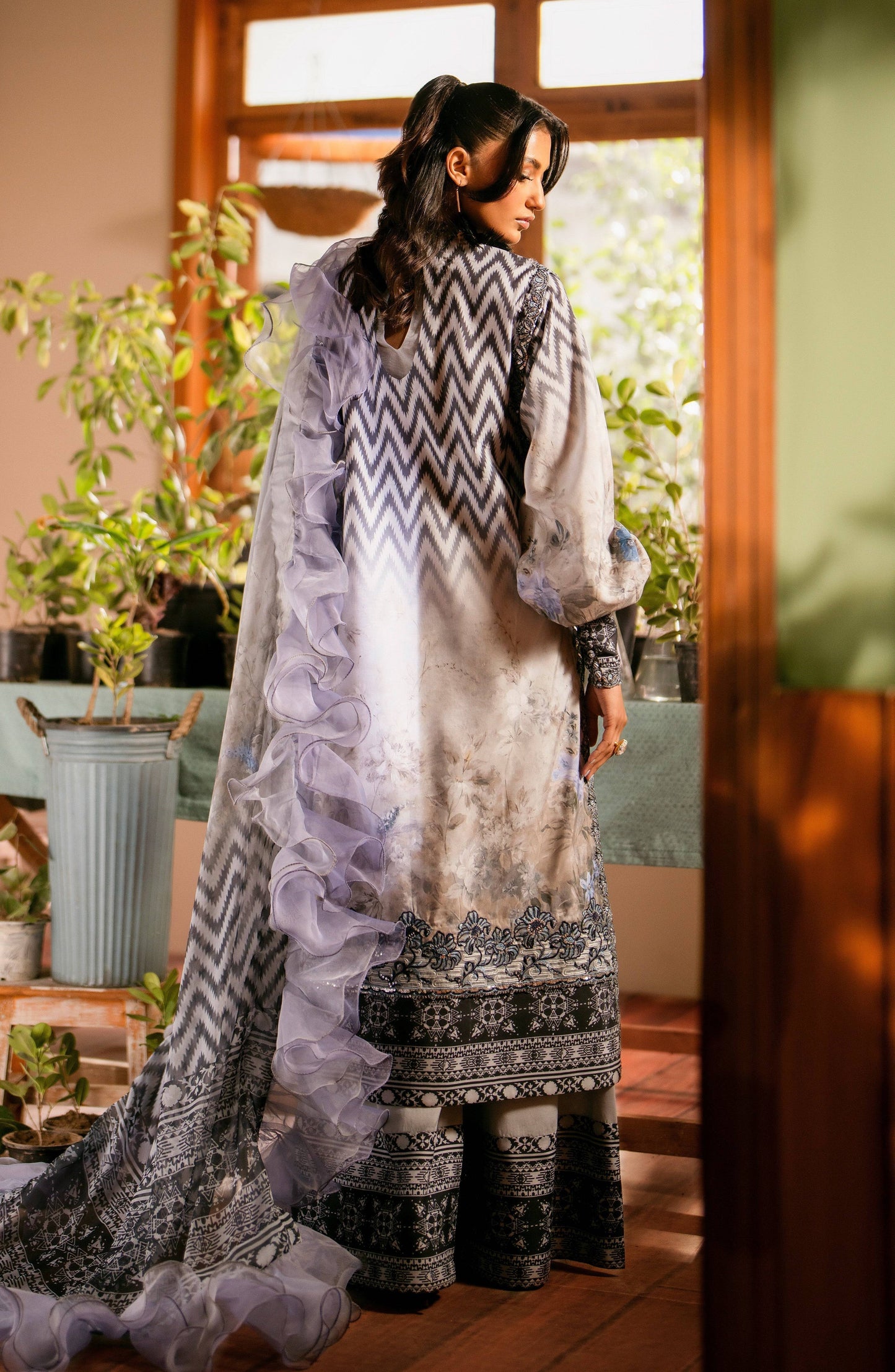 Maryum N Maria | Luxury Lawn 24 | Sara - Pakistani Designer Dress - by Maryum N Maria | Type: Luxury - 100% Original at Saira Sultan