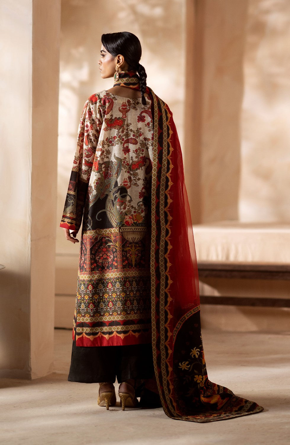 Maryum N Maria | Zeil Winter | SAMAIRA - MS40104 M Black