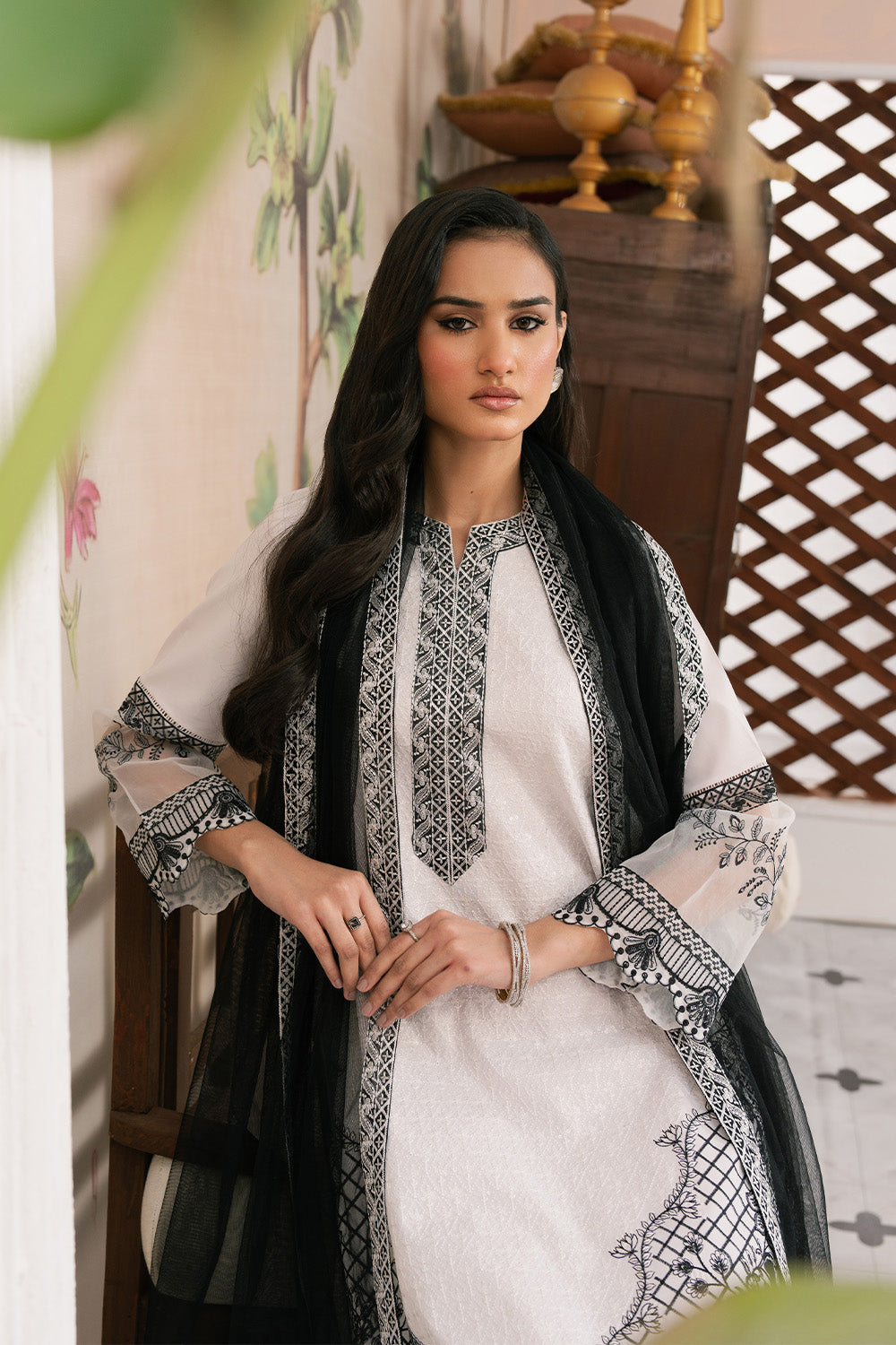 Maryum N Maria | Eid Luxury Lawn 25 | AZADEH - MS50147 M White Lawn