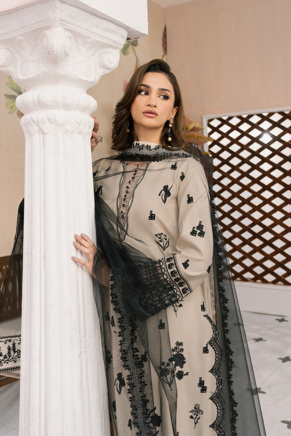 Maryum N Maria | Eid Luxury Lawn 25 | ATEFEH - MS50157 L Off White Lawn