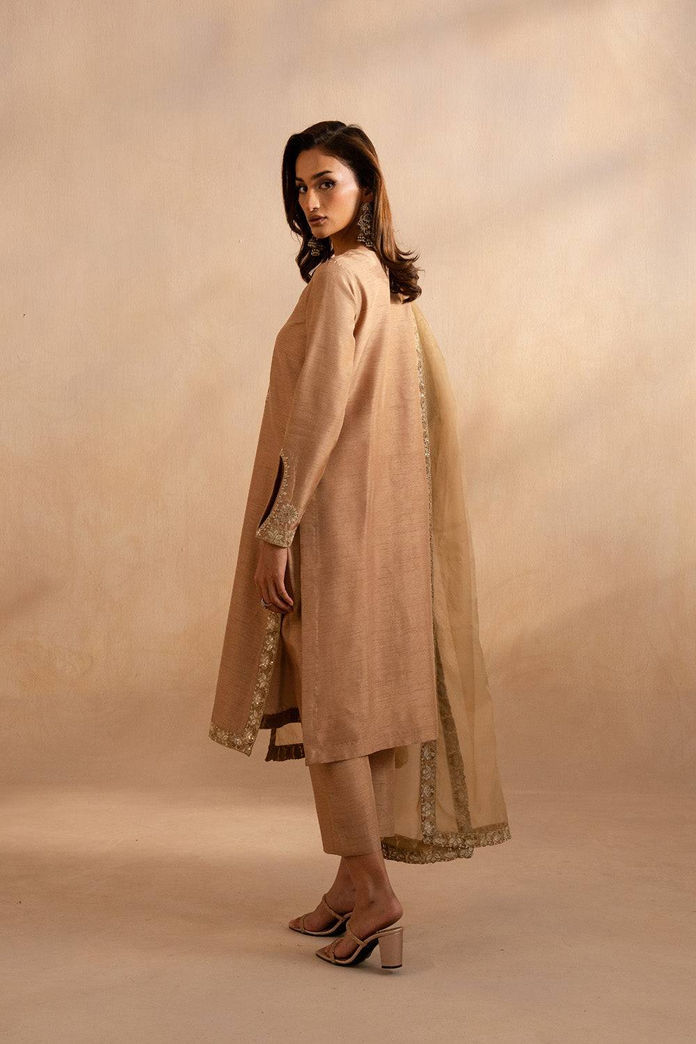 Maryum N Maria | Dhahab 25 | ALANAA - MS50259 - Pakistani Designer Dress - by Maryam N Maria | Type: Ladies Clothes - 100% Original at Saira Sultan
