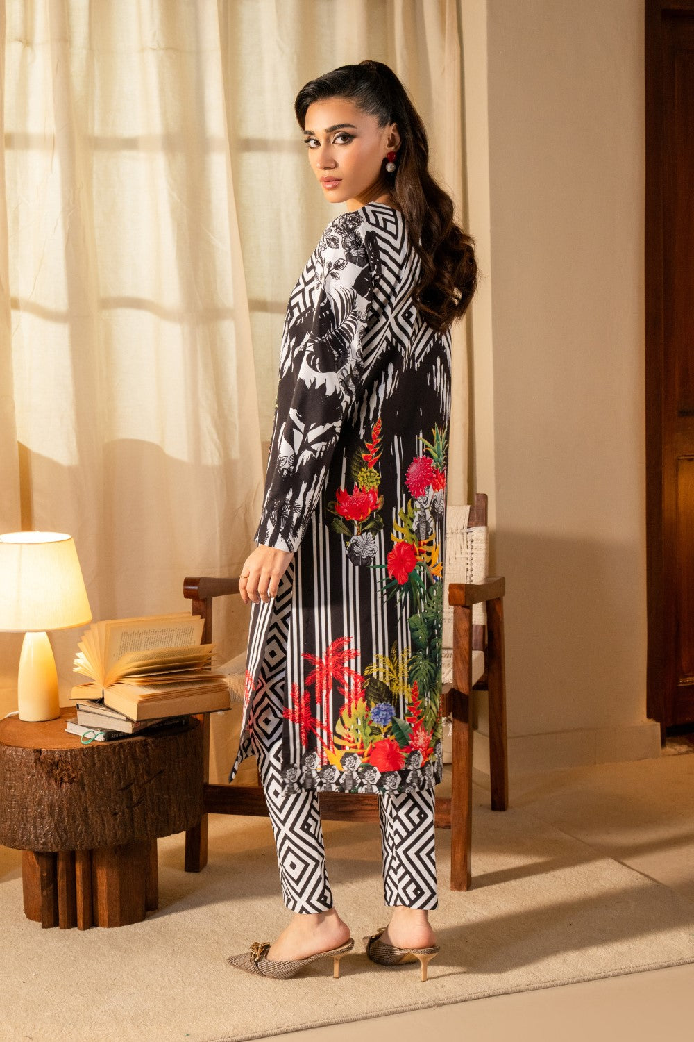 Maryum N Maria | Aurora Collection | AMOR - MS50508 S Black Crepe