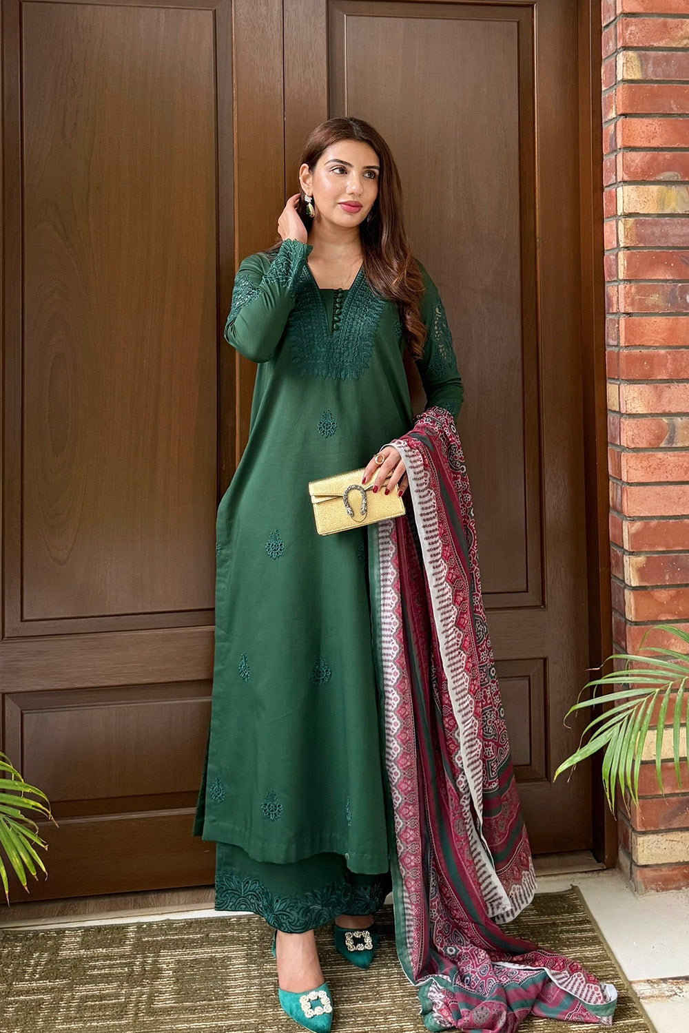 Maryum N Maria | Vasl Pret | SIARA - MSS5704 - Pakistani Designer Dress - by Maryum N Maria - Type : Ladies Clothes - 100% Original at Saira Sultan