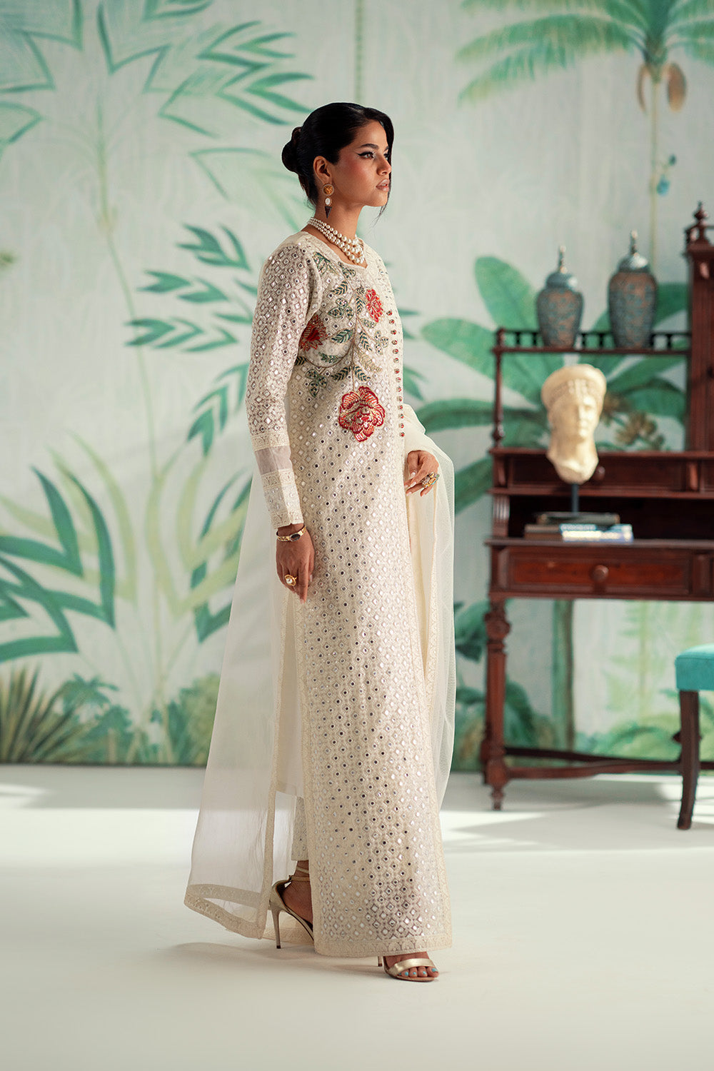 Maryum N Maria | Mushal Formals |FRANCOISE - MSU5552 - Pakistani Designer Dress - by Maryum N Maria - Type : Ladies Clothes - 100% Original at Saira Sultan