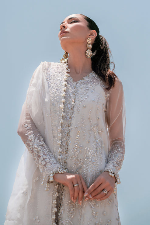 Emaan Adeel | Kamari Reveuse Wedding Formals | NOVA - Pakistani Designer Dress - by Emaan Adeel | Type: Ladies Clothes - 100% Original at Saira Sultan