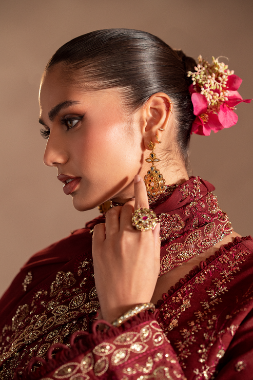 Emaan Adeel | Selene Formals | ELYRA M Maroon Korean Raw Silk